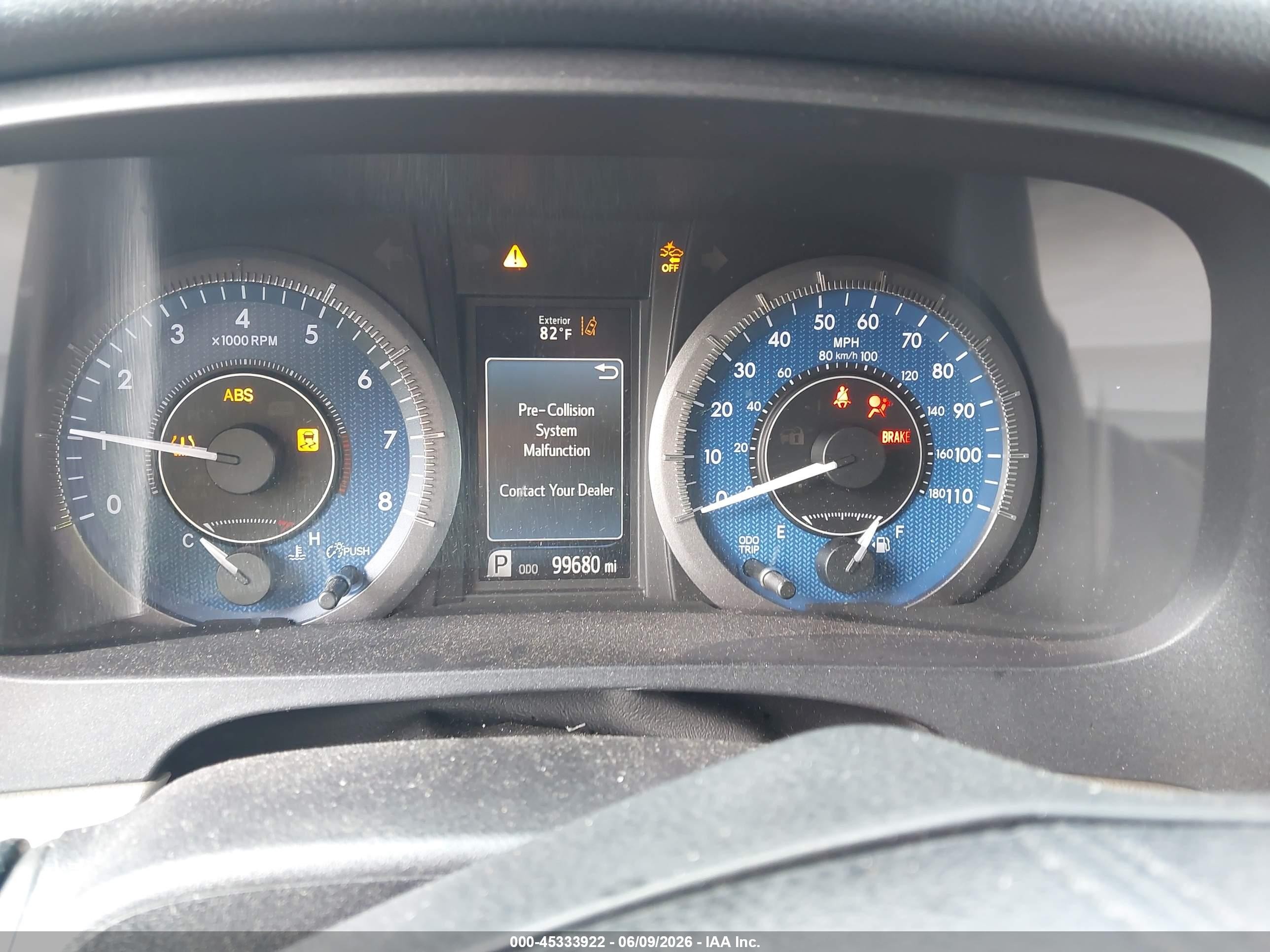 2018 Toyota Sienna Le 8 Passenger Темно-бордовый vin: 5TDKZ3DC1JS959992
