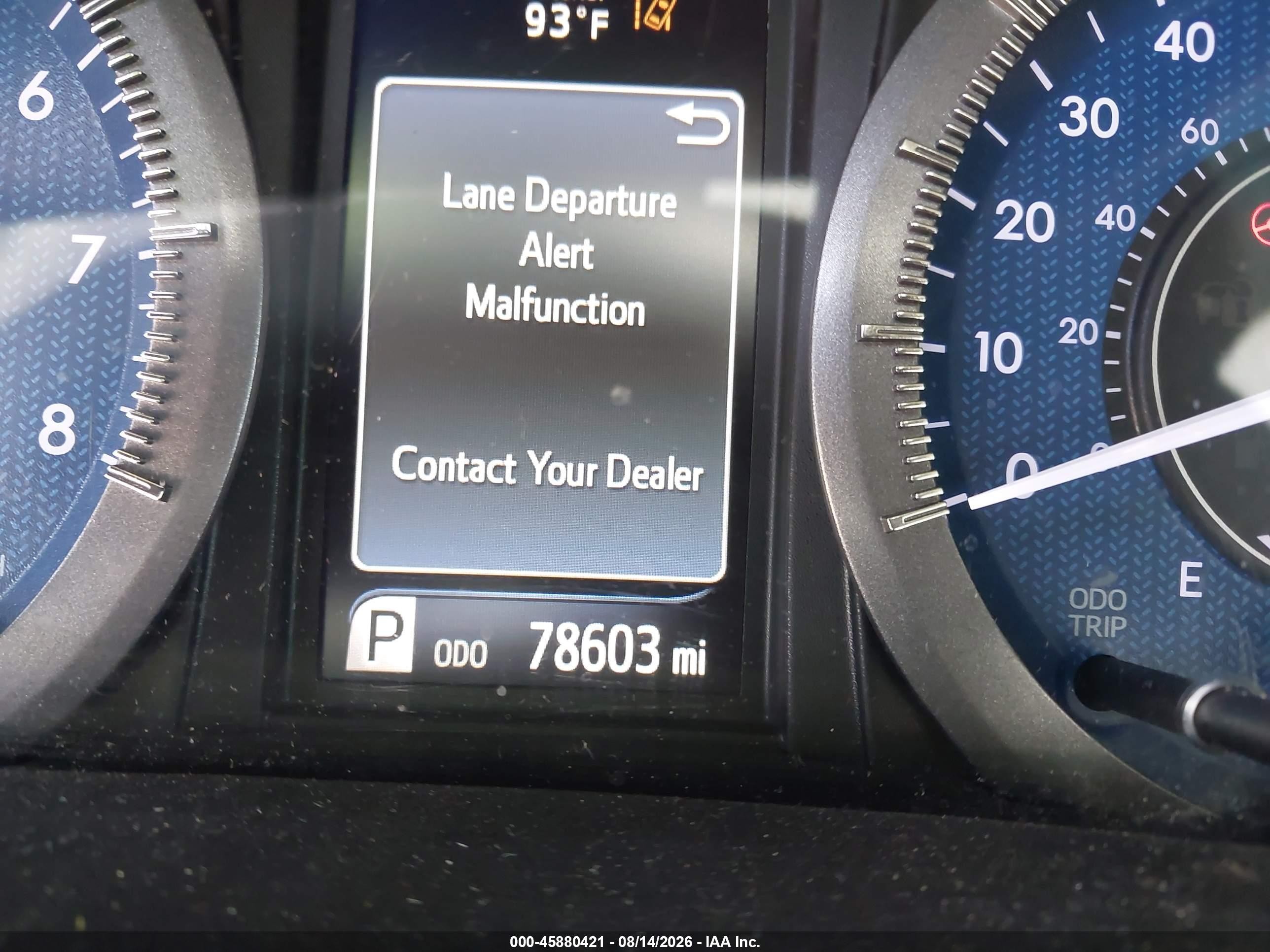 2018 Toyota Sienna Le 8 Passenger Коричневый vin: 5TDKZ3DC3JS933295