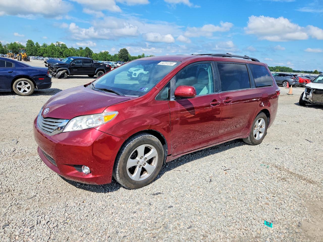 2017 Toyota Sienna Le Burgundy vin: 5TDKZ3DC5HS859579
