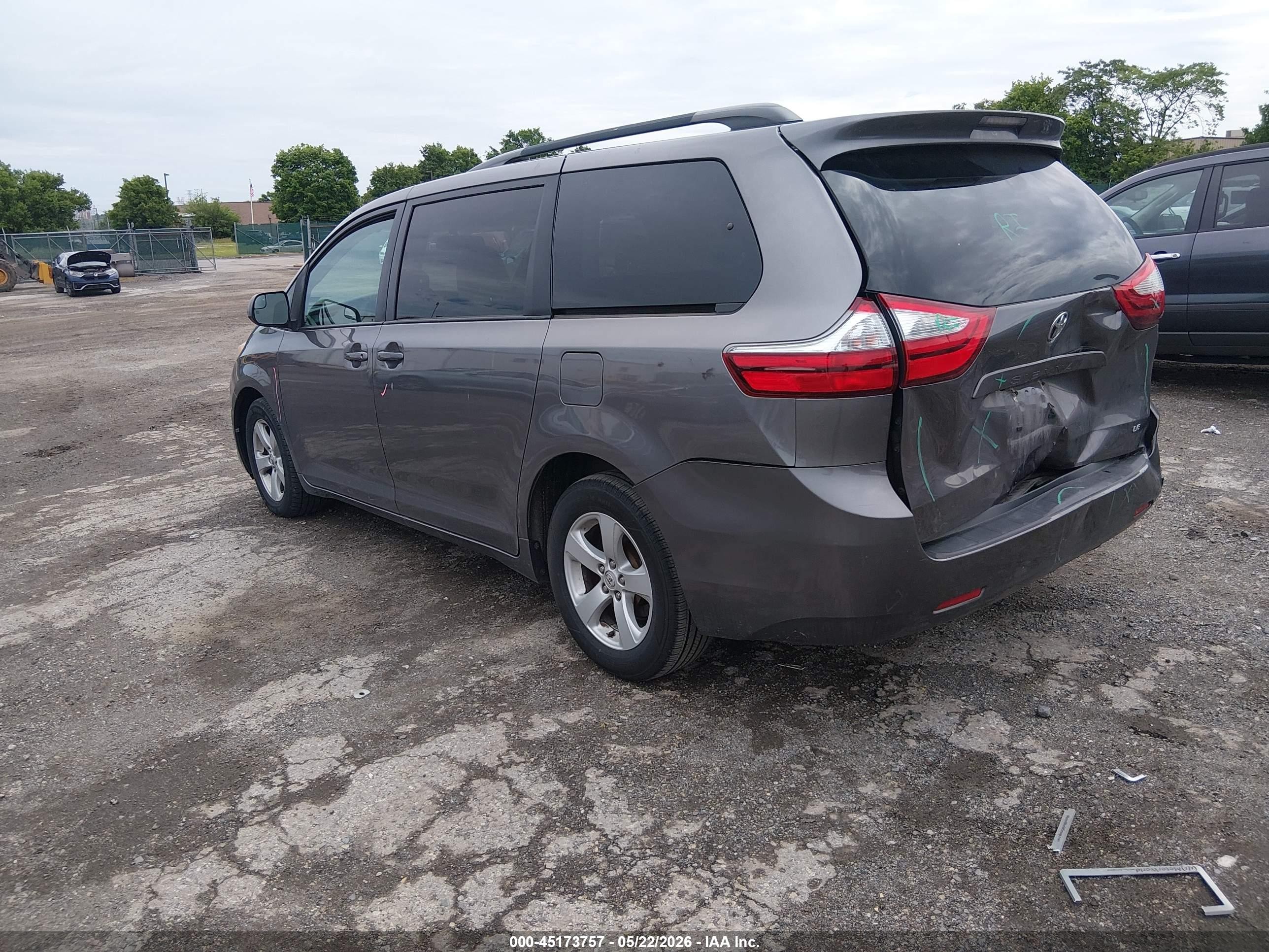 2017 Toyota Sienna Le 8 Passenger Gray vin: 5TDKZ3DC7HS862449
