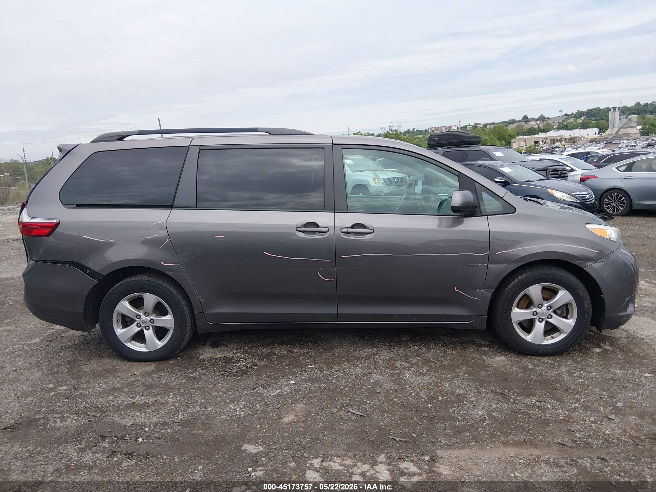 2017 Toyota Sienna Le 8 Passenger Gray vin: 5TDKZ3DC7HS862449