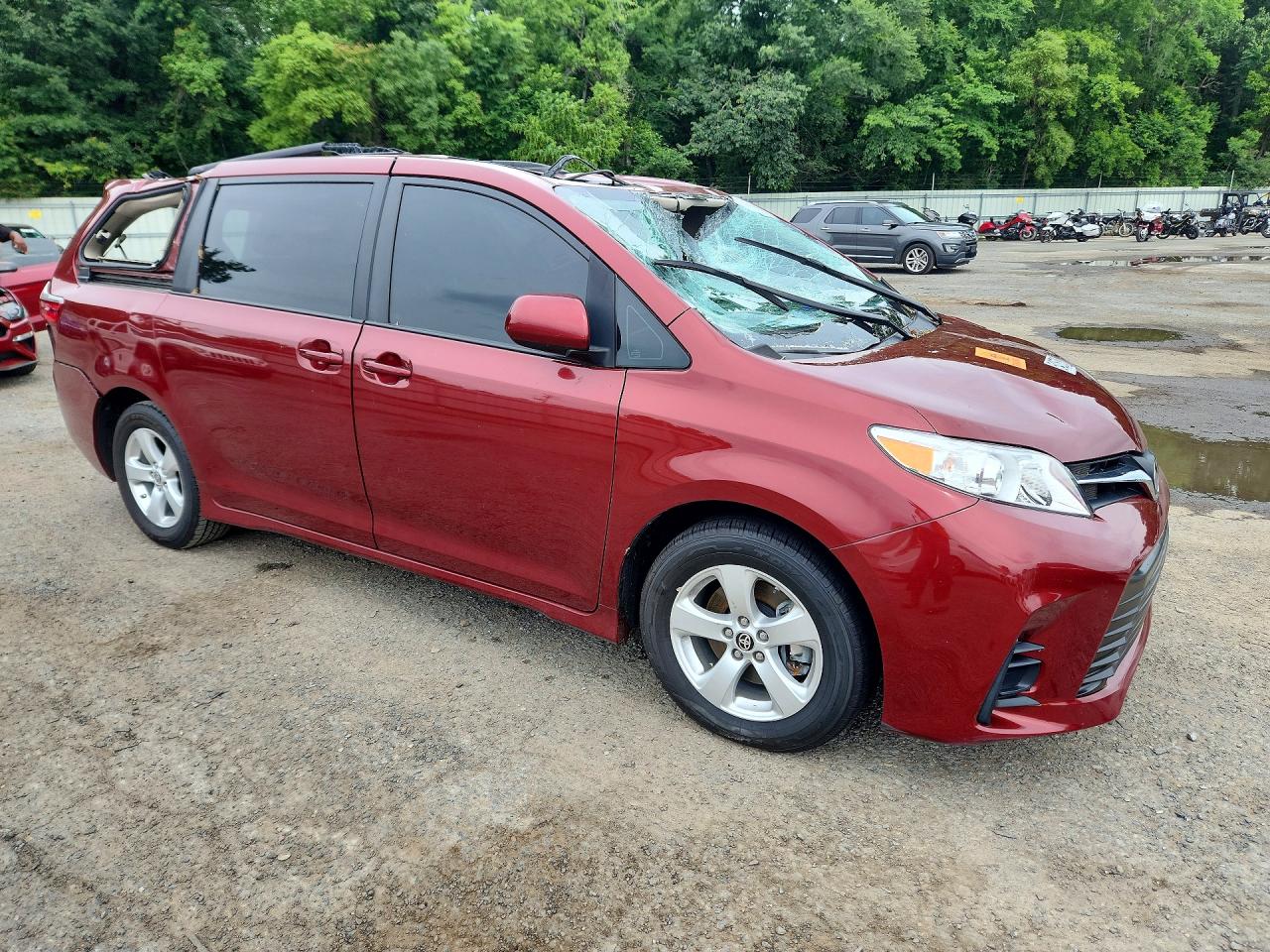 2020 Toyota Sienna Le Темно-бордовый vin: 5TDKZ3DC9LS086219