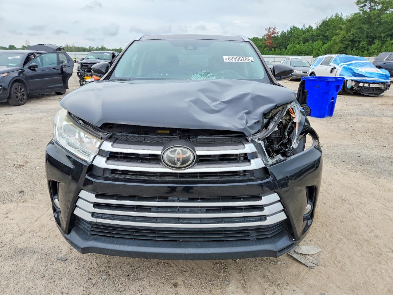 2019 Toyota Highlander Xle Black vin: 5TDKZRFH1KS561811