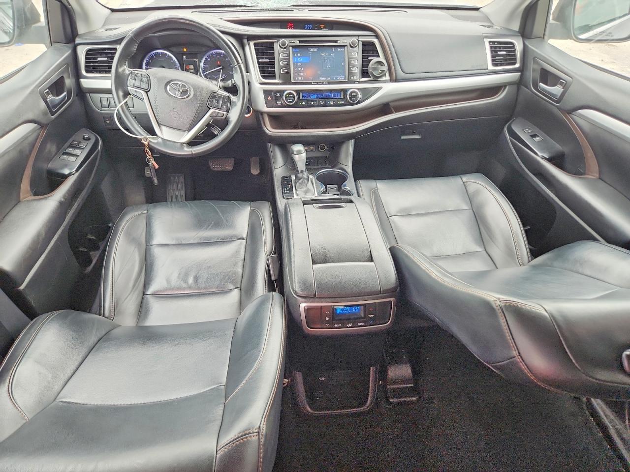 2019 Toyota Highlander Xle Black vin: 5TDKZRFH1KS561811