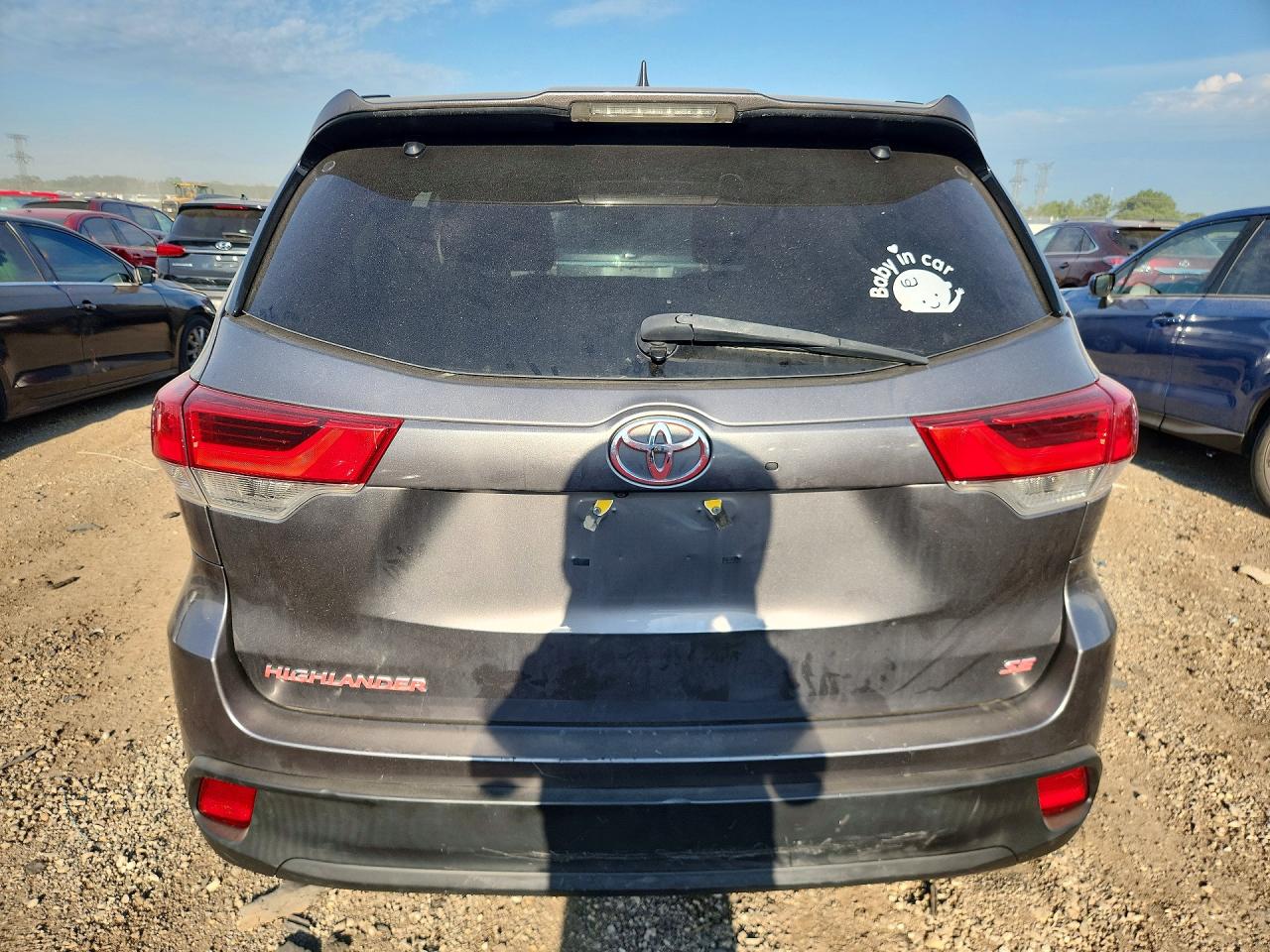 2017 Toyota Highlander Se Gray vin: 5TDKZRFH4HS520095