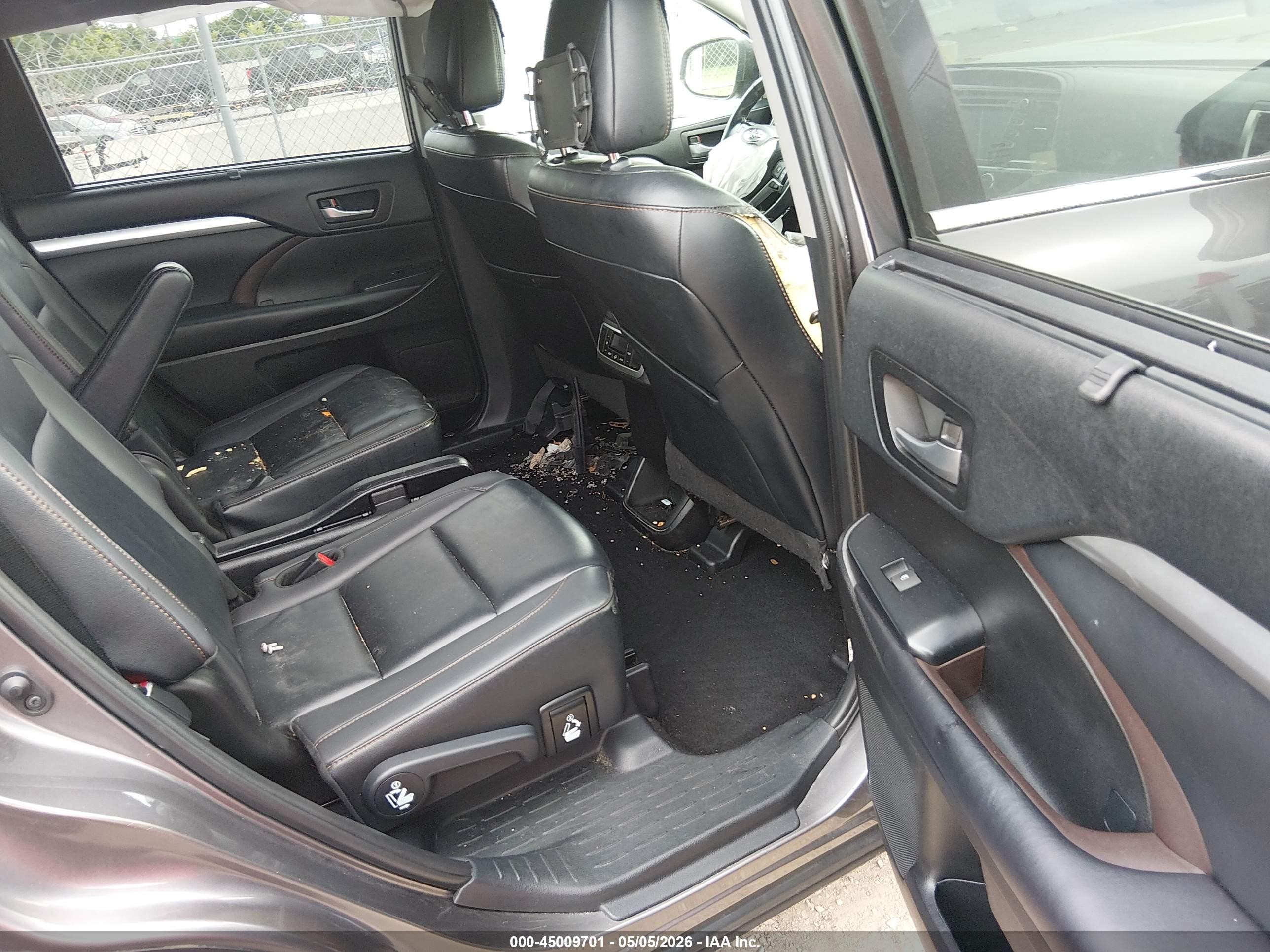 2019 Toyota Highlander Xle Серый vin: 5TDKZRFH7KS553096