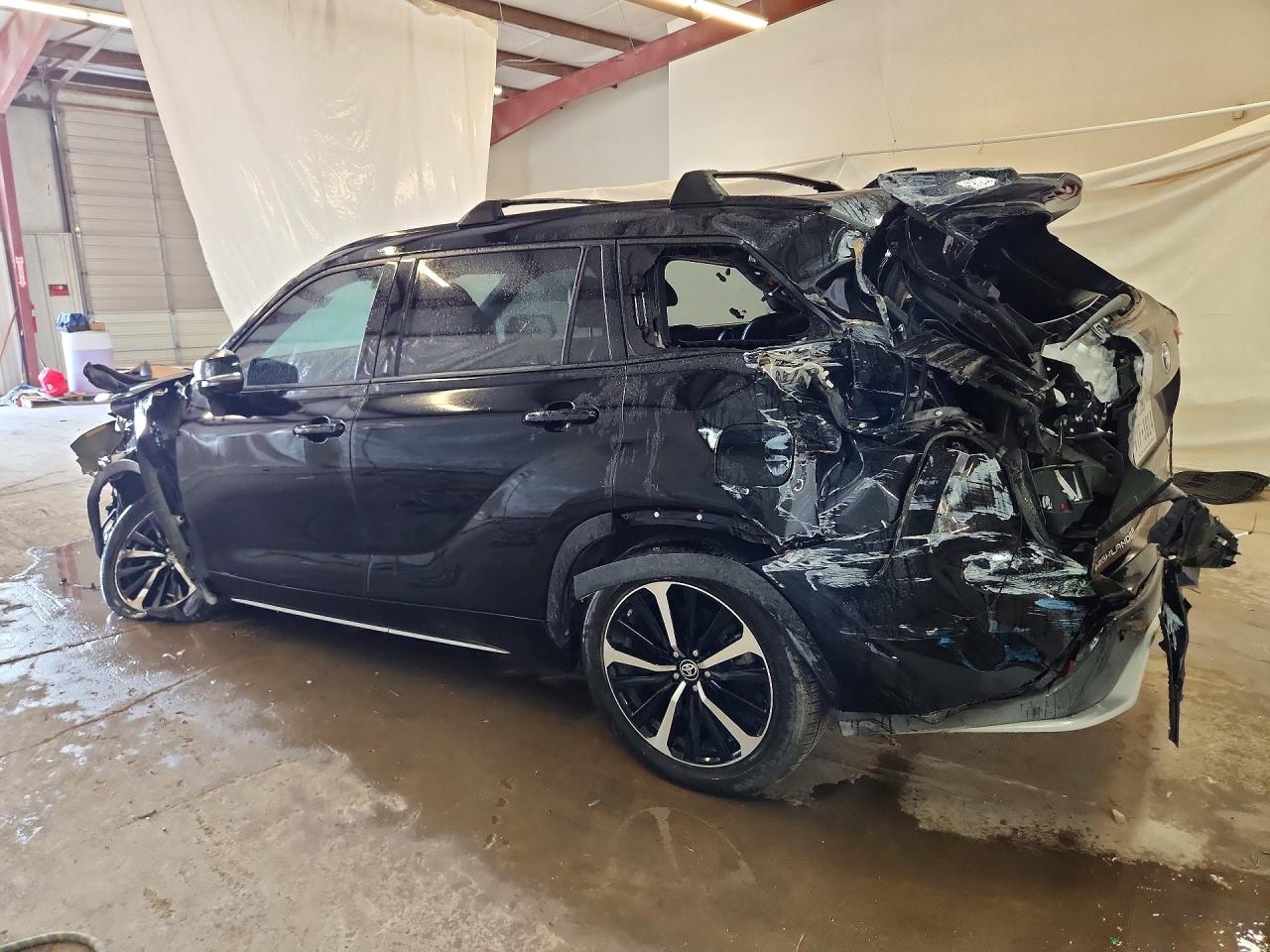 2022 Toyota Highlander Xse Black vin: 5TDLZRAH5NS110655