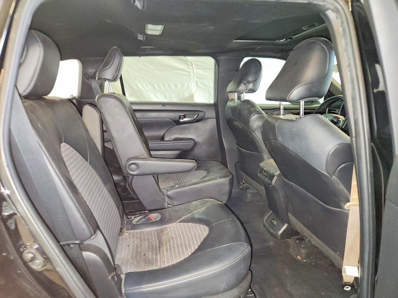 2022 Toyota Highlander Xse Black vin: 5TDLZRAH5NS110655