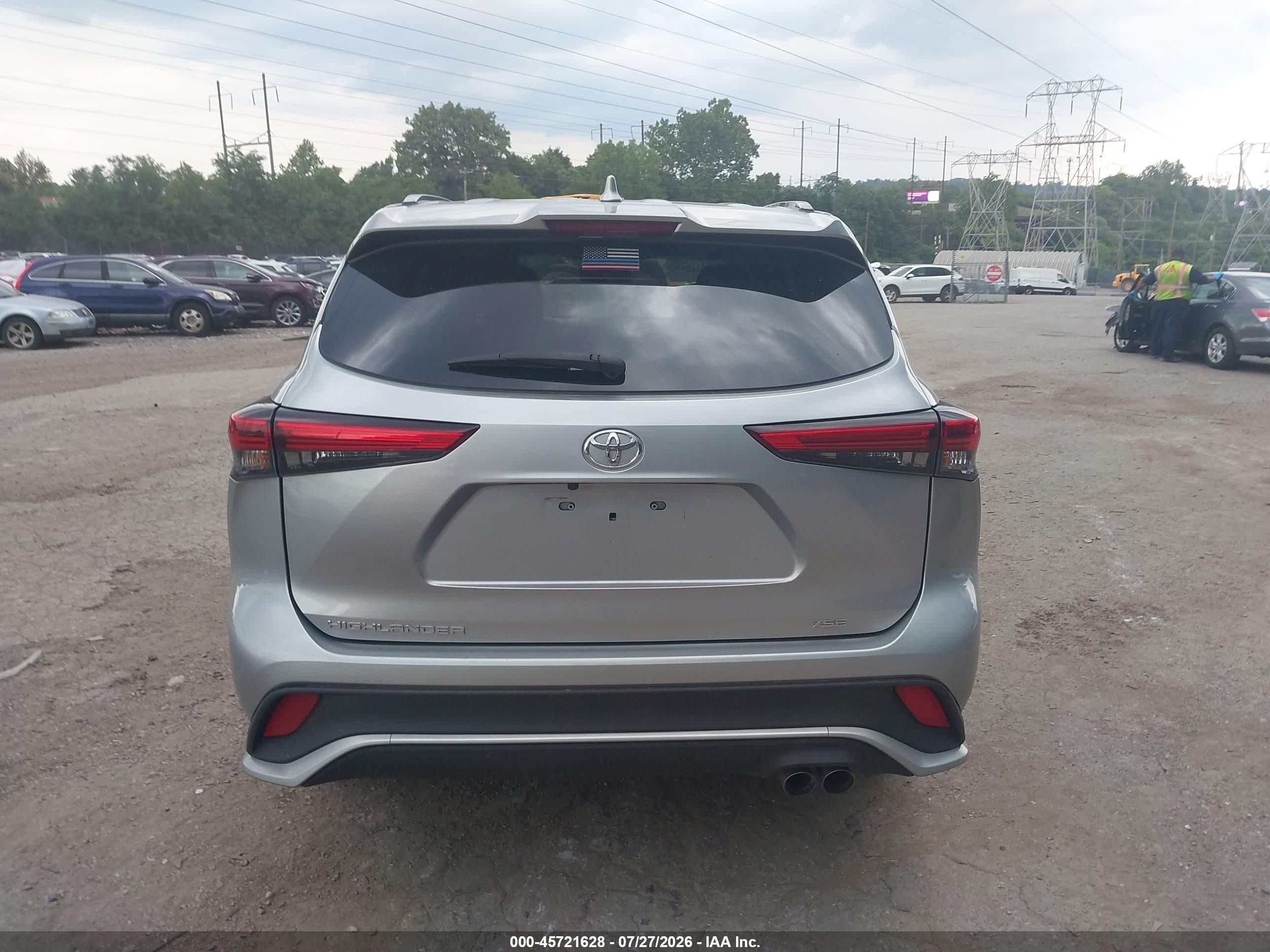 2022 Toyota Highlander Xse Gray vin: 5TDLZRBH4NS213693