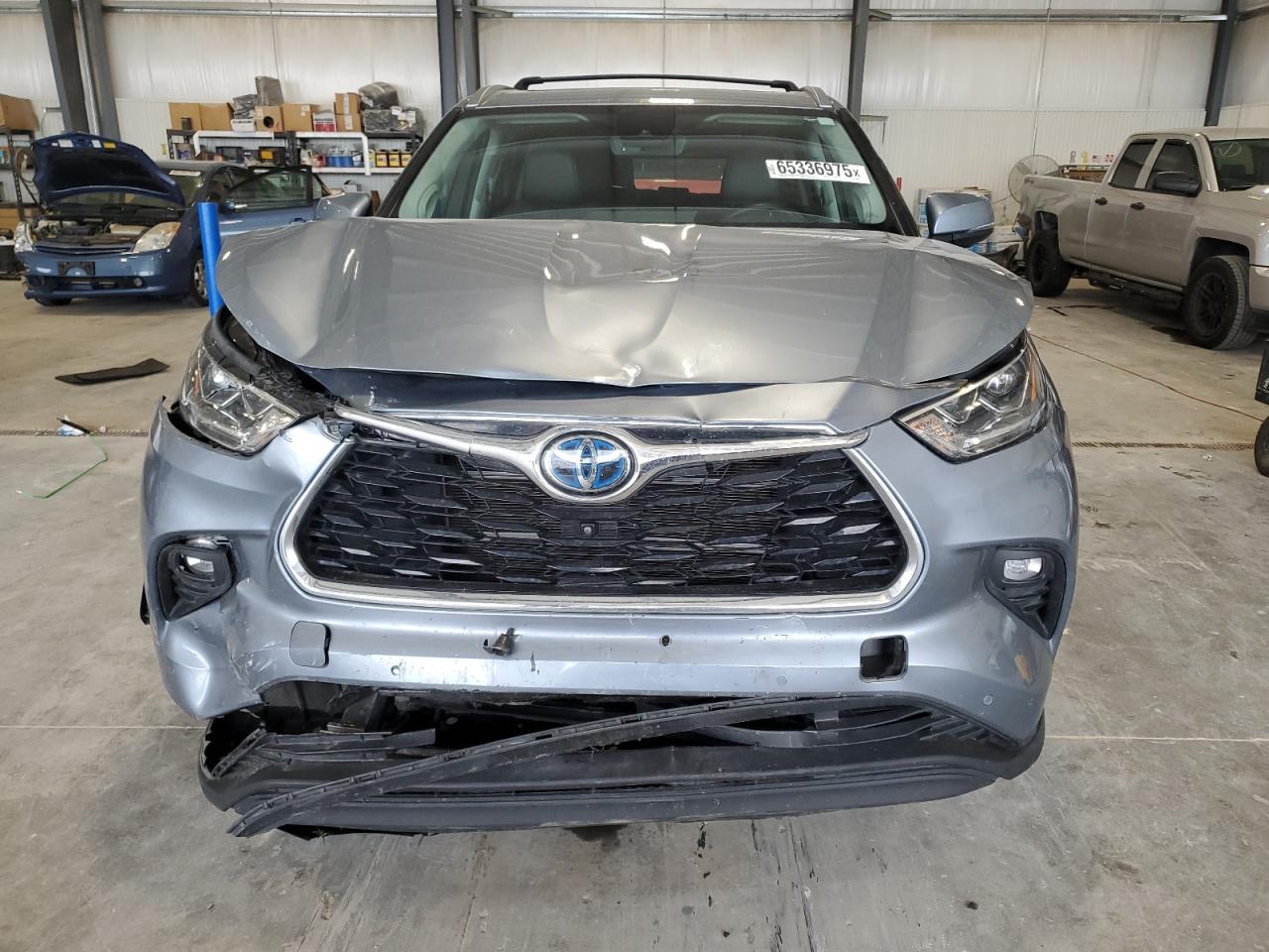 2023 Toyota Highlander Hybrid Limited Blue vin: 5TDXBRCH1PS586519