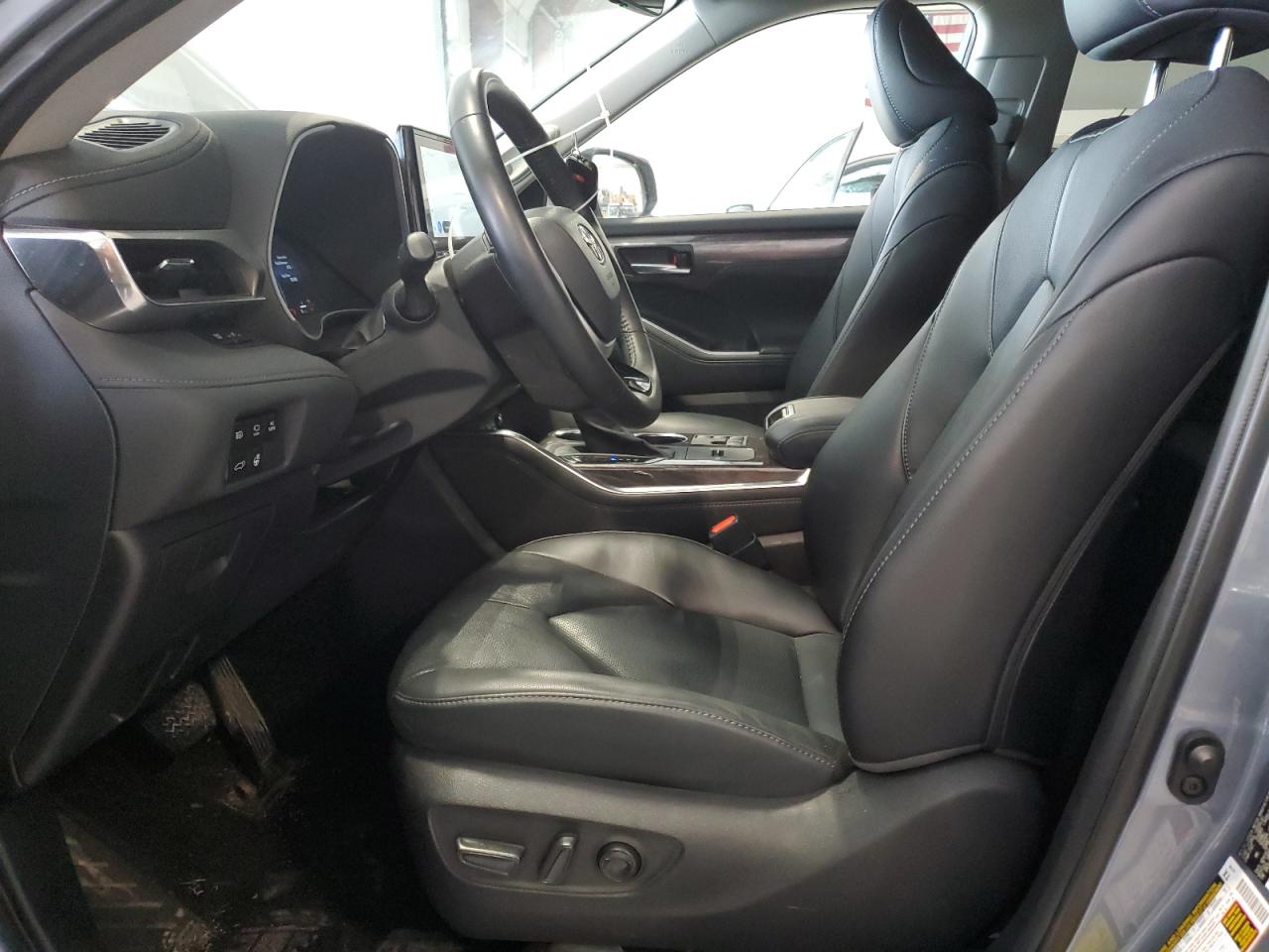 2023 Toyota Highlander Hybrid Limited Blue vin: 5TDXBRCH1PS586519