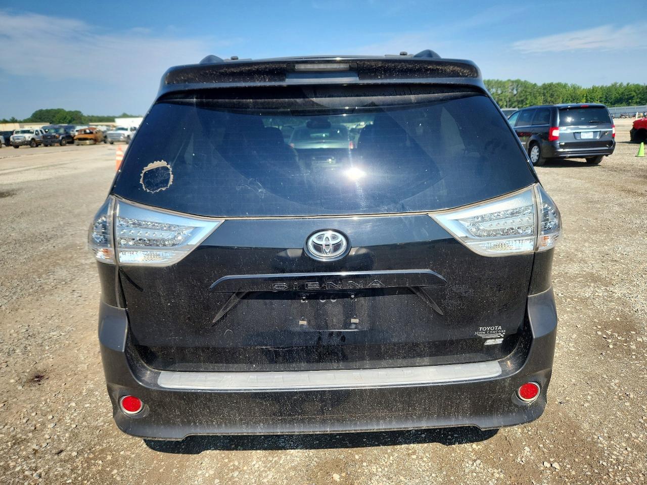 2012 Toyota Sienna Sport Black vin: 5TDXK3DC0CS239841
