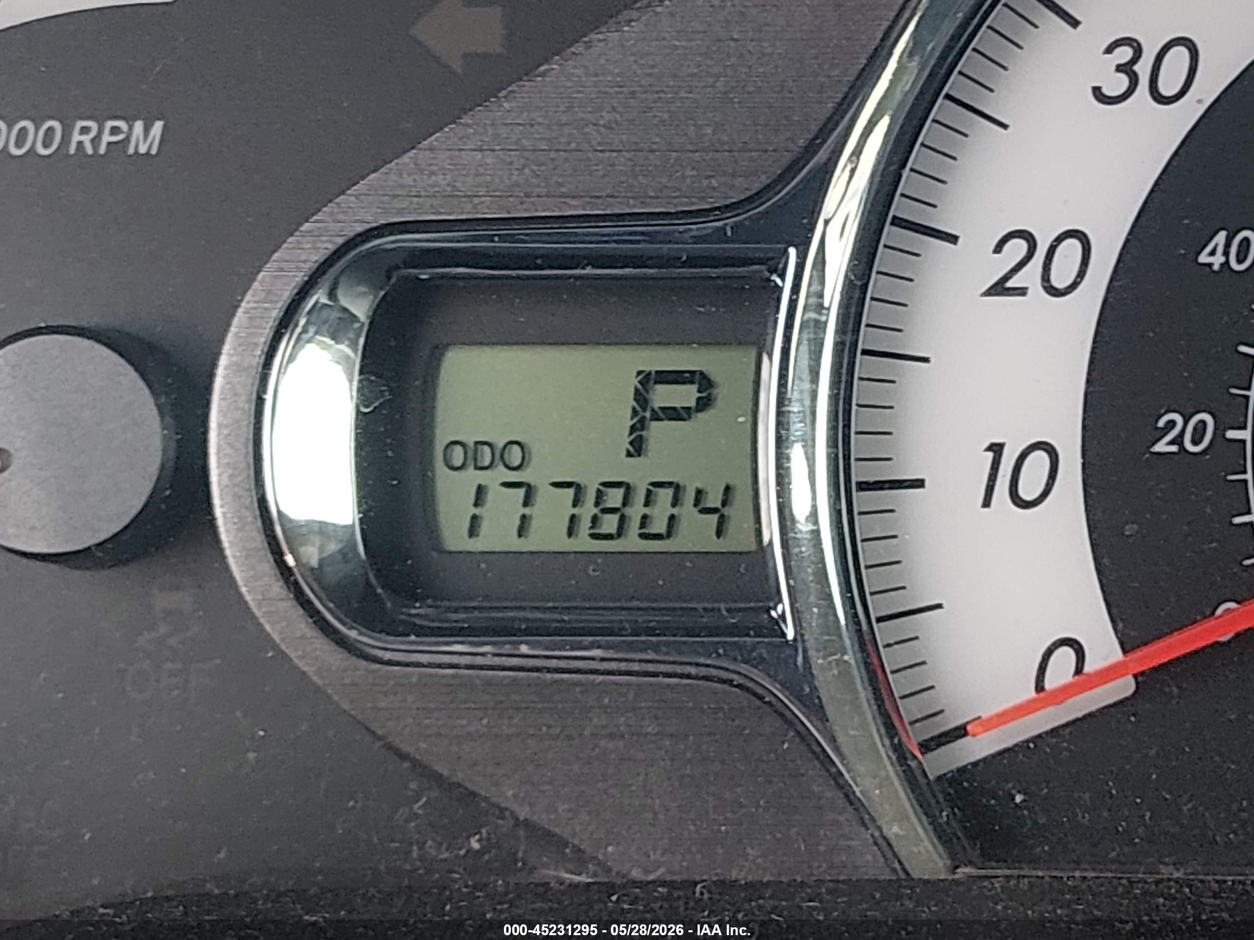 2013 Toyota Sienna Se 8 Passenger Black vin: 5TDXK3DC0DS303605