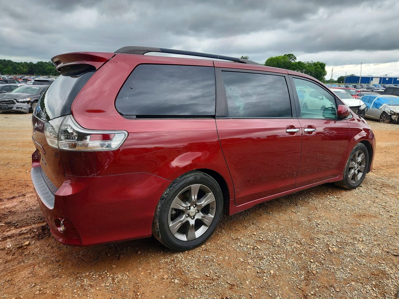 2013 Toyota Sienna Sport Burgundy vin: 5TDXK3DC0DS315219