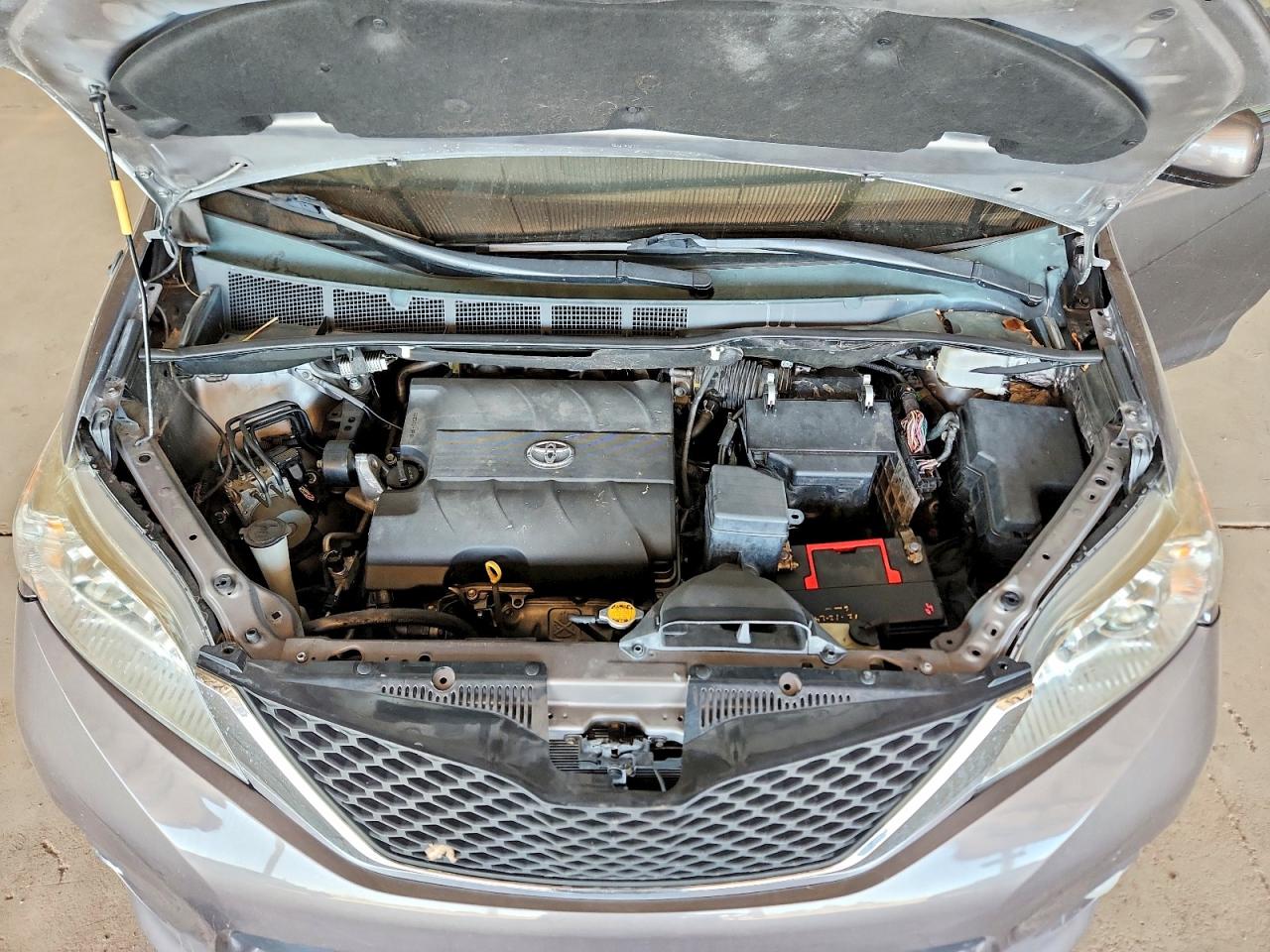 2013 Toyota Sienna Sport Gray vin: 5TDXK3DC0DS331775