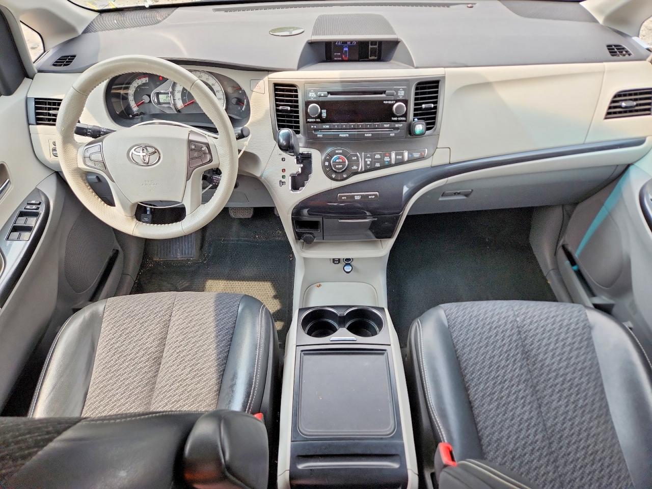 2013 Toyota Sienna Sport Gray vin: 5TDXK3DC0DS351704