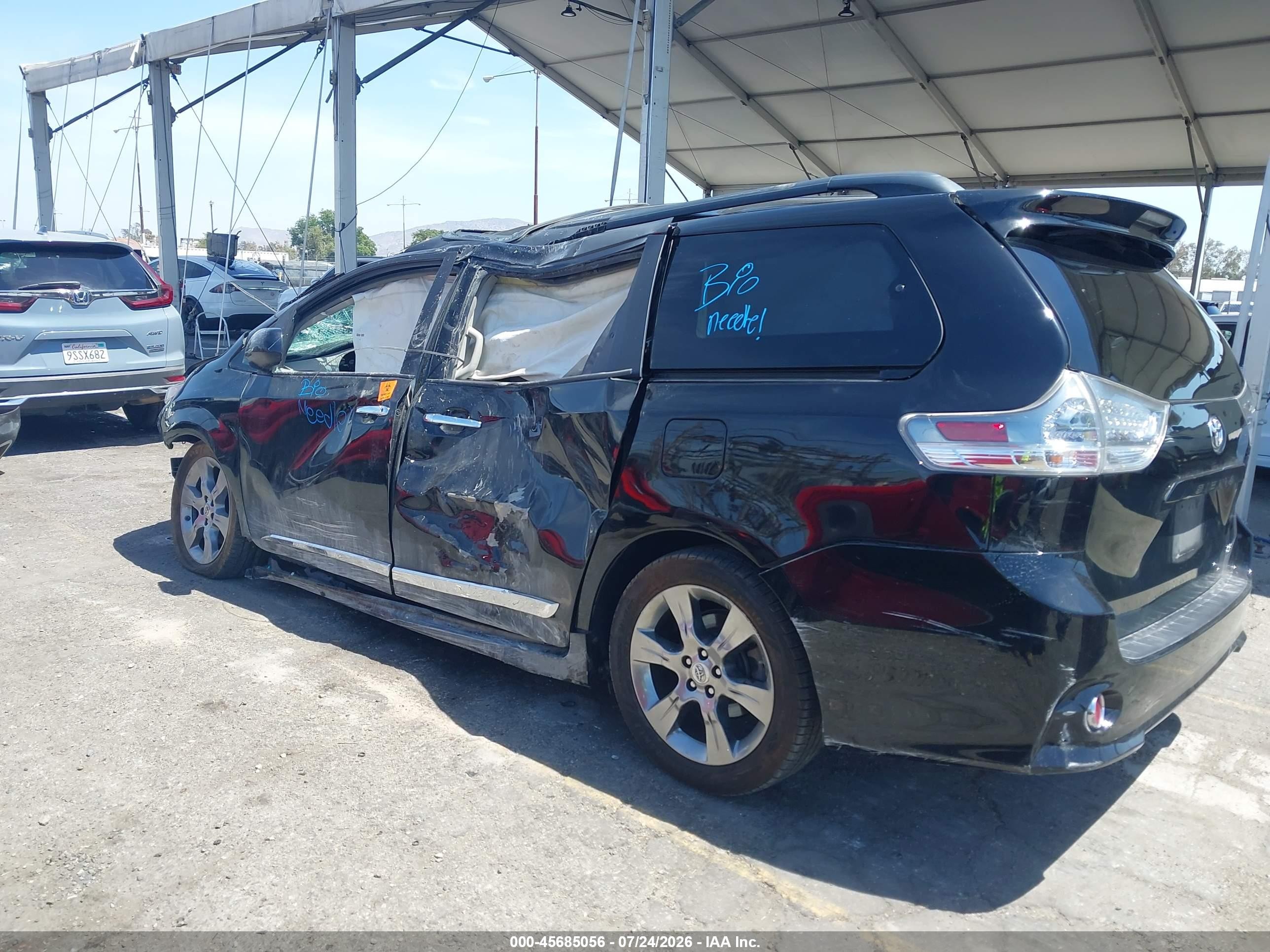2014 Toyota Sienna Se 8 Passenger Black vin: 5TDXK3DC0ES451089