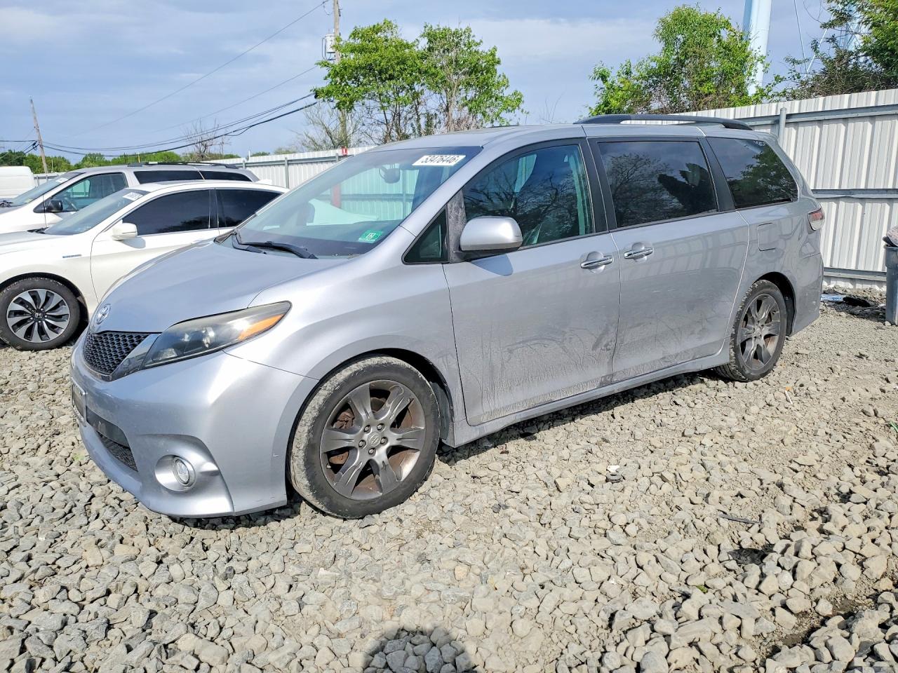 2015 Toyota Sienna Sport Silver vin: 5TDXK3DC0FS558189