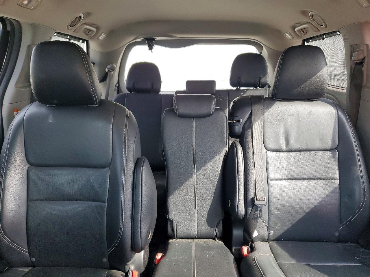 2015 Toyota Sienna Sport Silver vin: 5TDXK3DC0FS558189