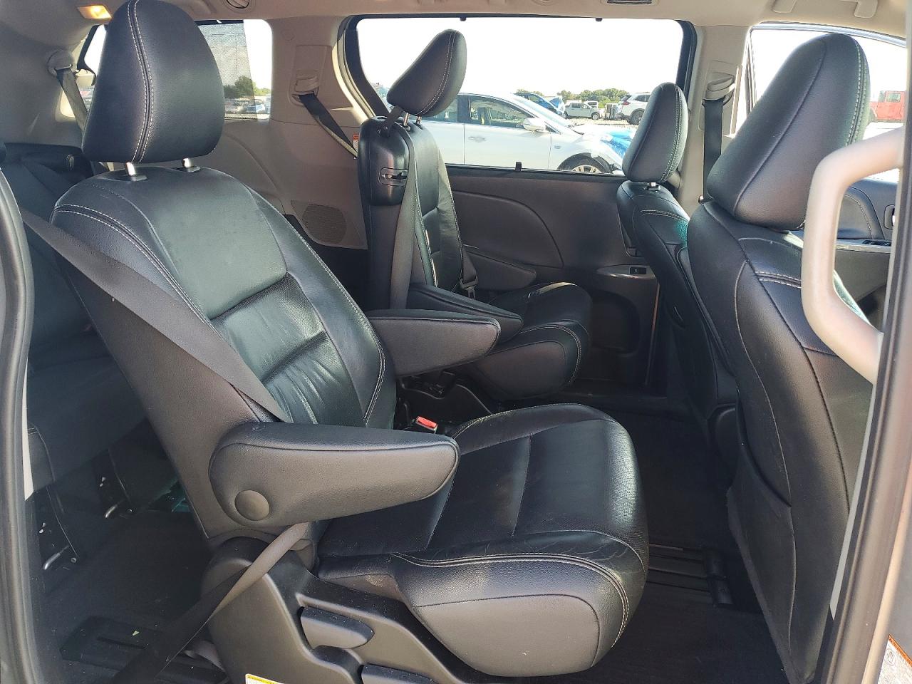 2015 Toyota Sienna Sport Silver vin: 5TDXK3DC0FS653108