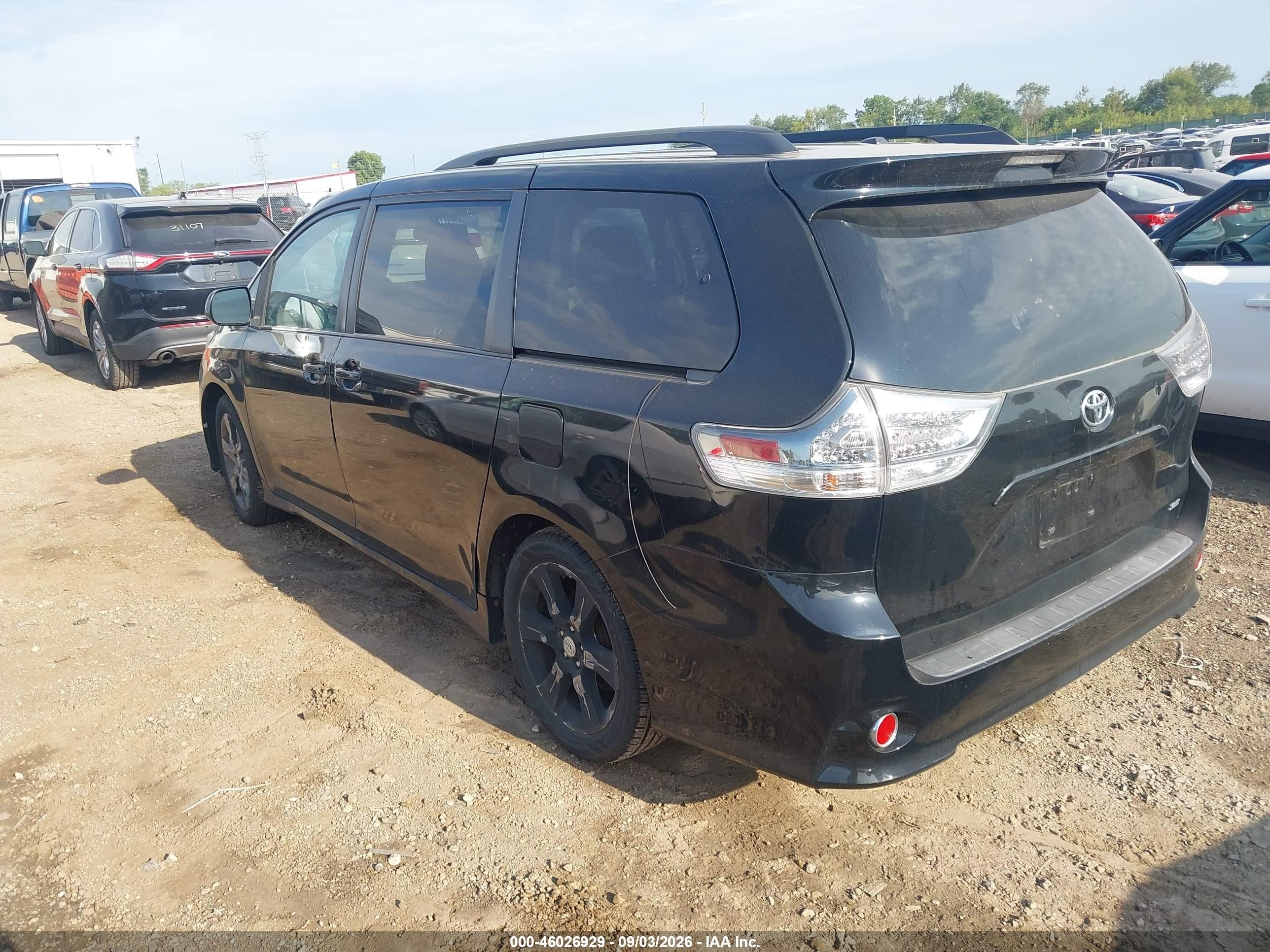 2012 Toyota Sienna Se 8 Passenger Black vin: 5TDXK3DC1CS193744