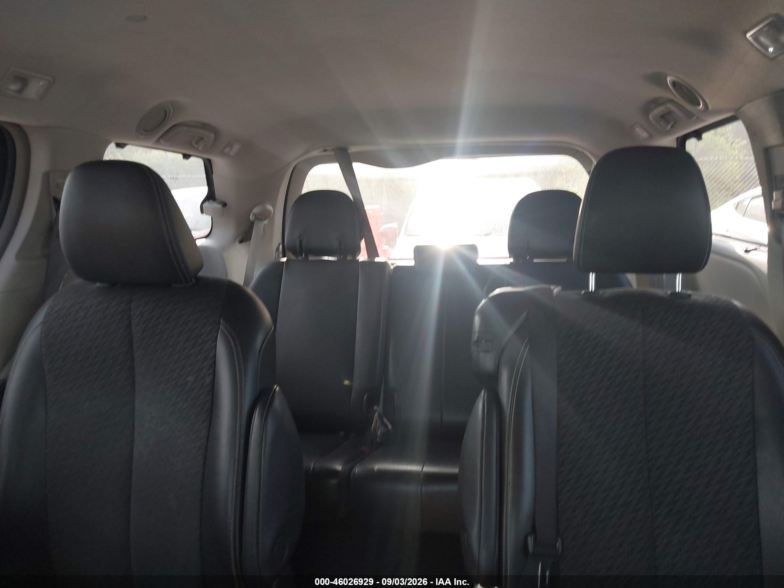 2012 Toyota Sienna Se 8 Passenger Black vin: 5TDXK3DC1CS193744
