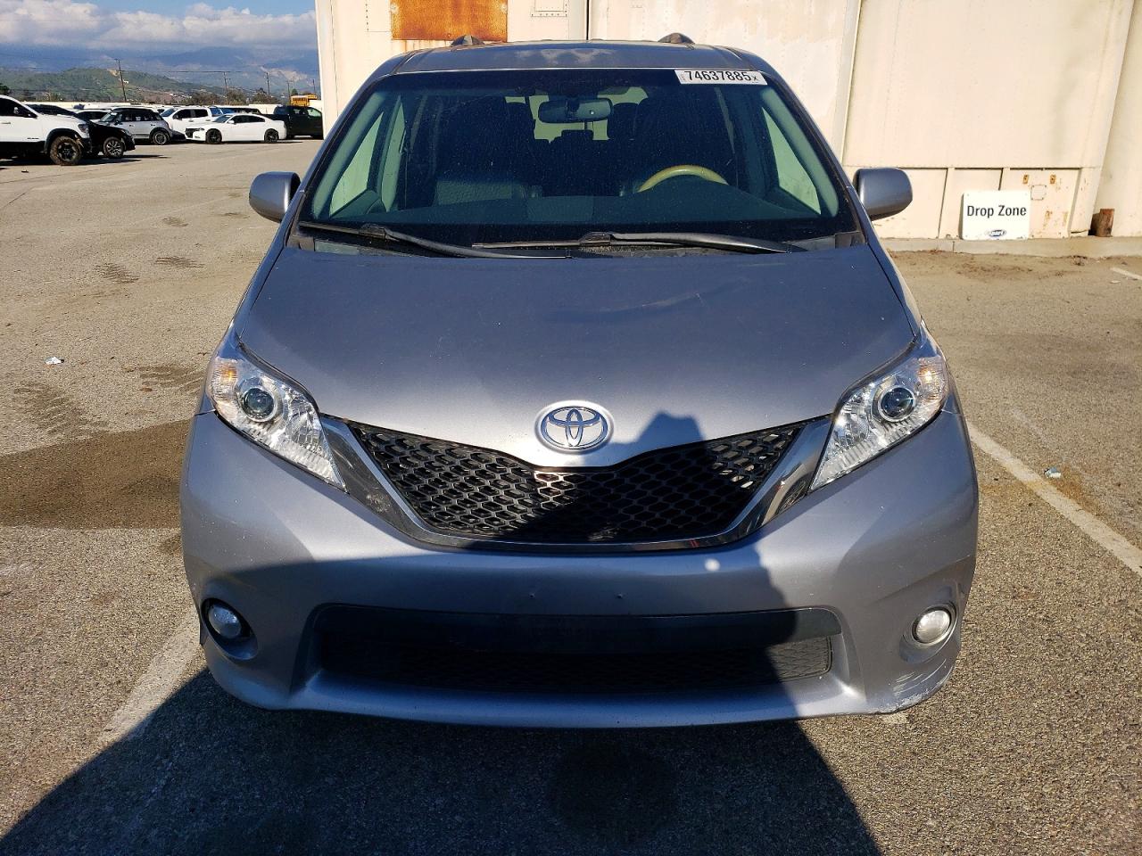 2012 Toyota Sienna Sport Gray vin: 5TDXK3DC1CS243395