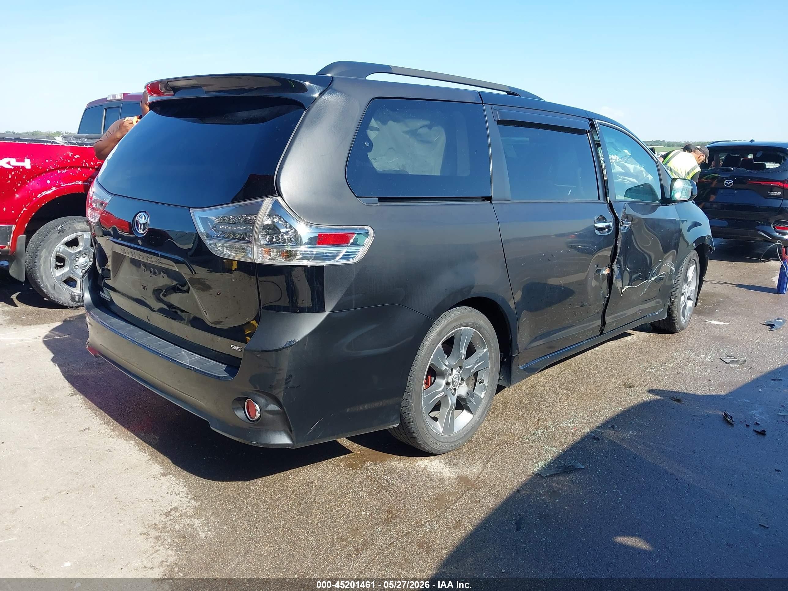 2014 Toyota Sienna Se 8 Passenger Black vin: 5TDXK3DC1ES441249