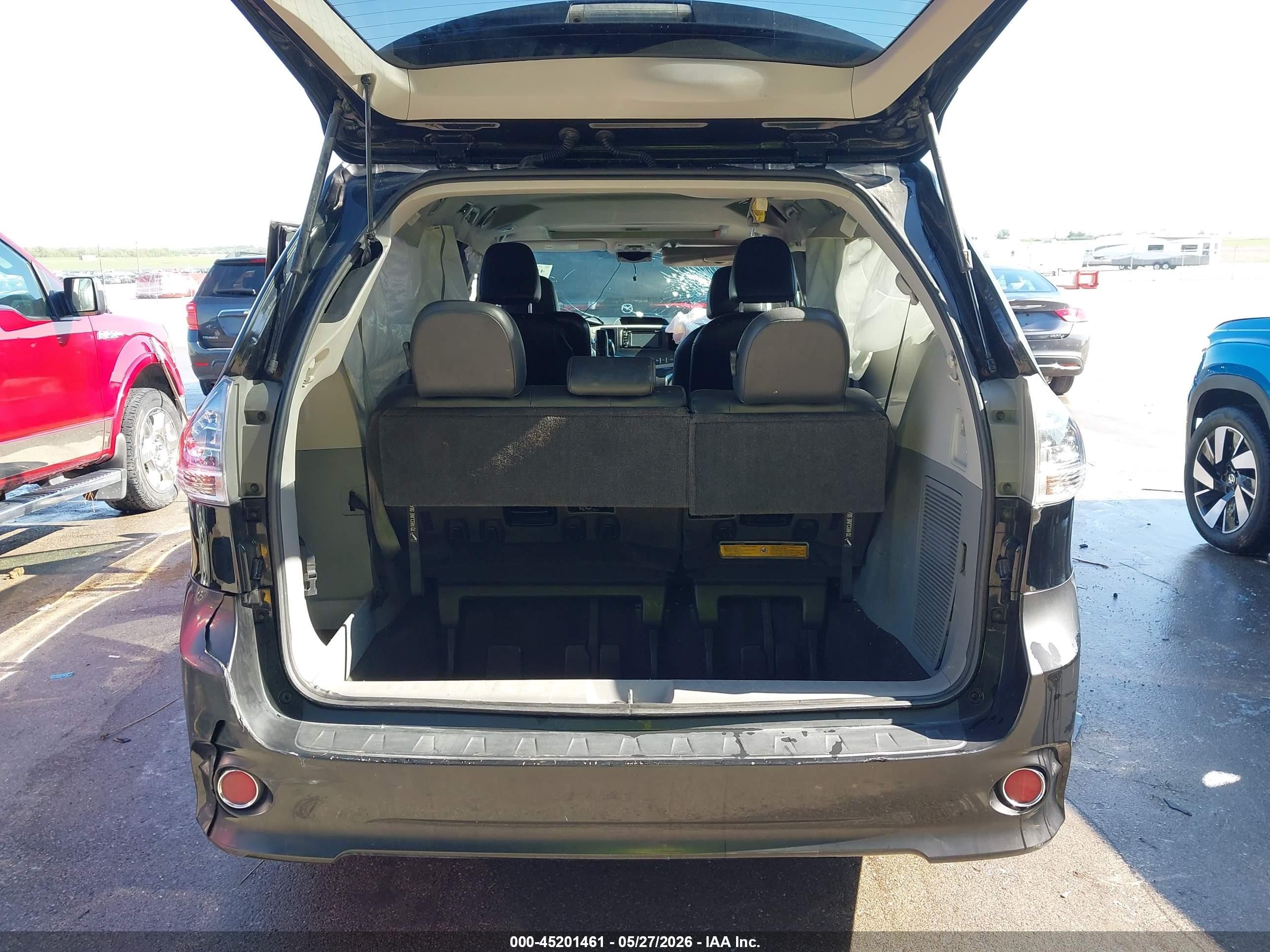 2014 Toyota Sienna Se 8 Passenger Black vin: 5TDXK3DC1ES441249