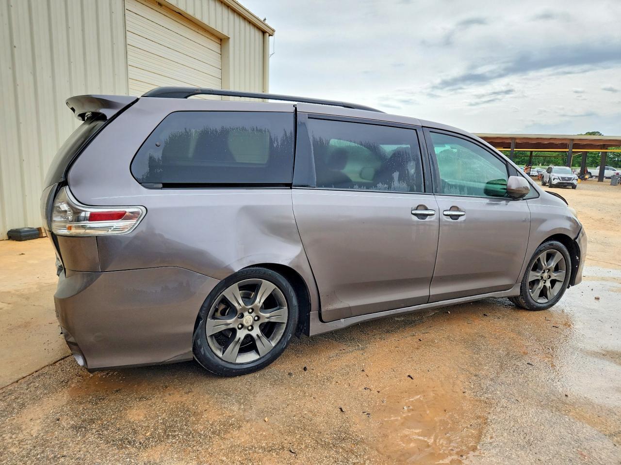 2015 Toyota Sienna Sport Gray vin: 5TDXK3DC1FS633160
