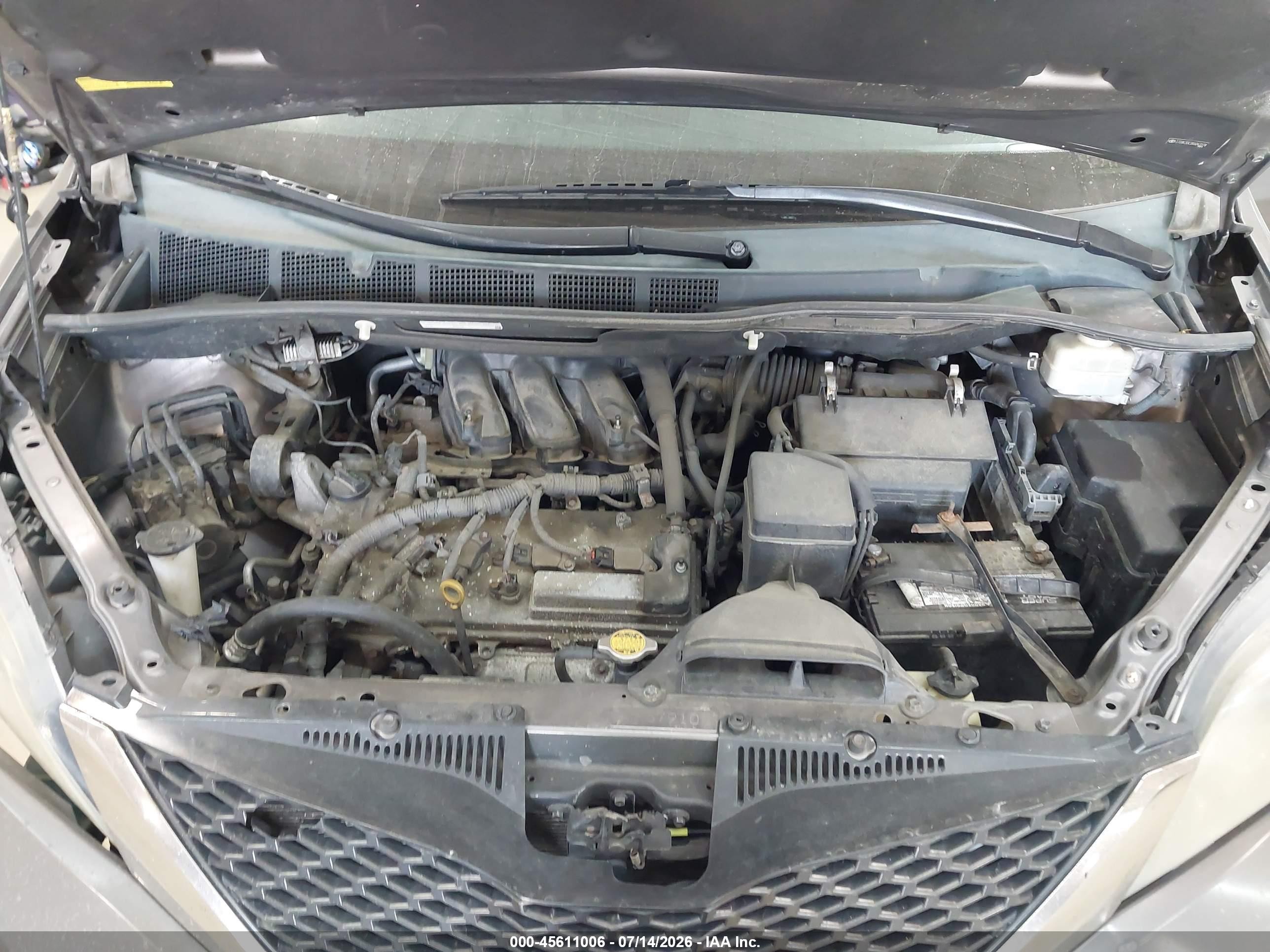 2011 Toyota Sienna Sport Gray vin: 5TDXK3DC2BS042278