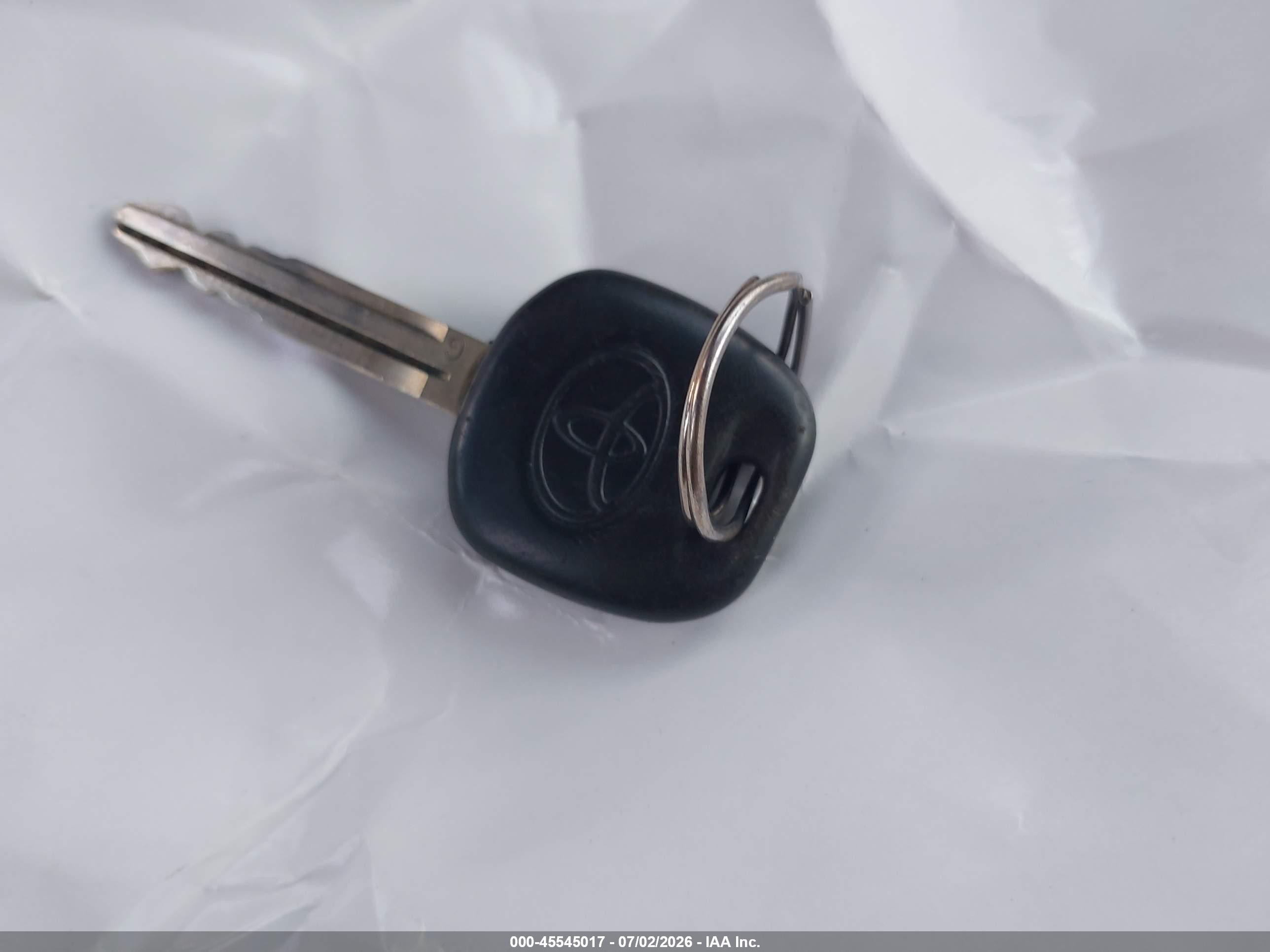 2011 Toyota Sienna Se Серый vin: 5TDXK3DC2BS165031