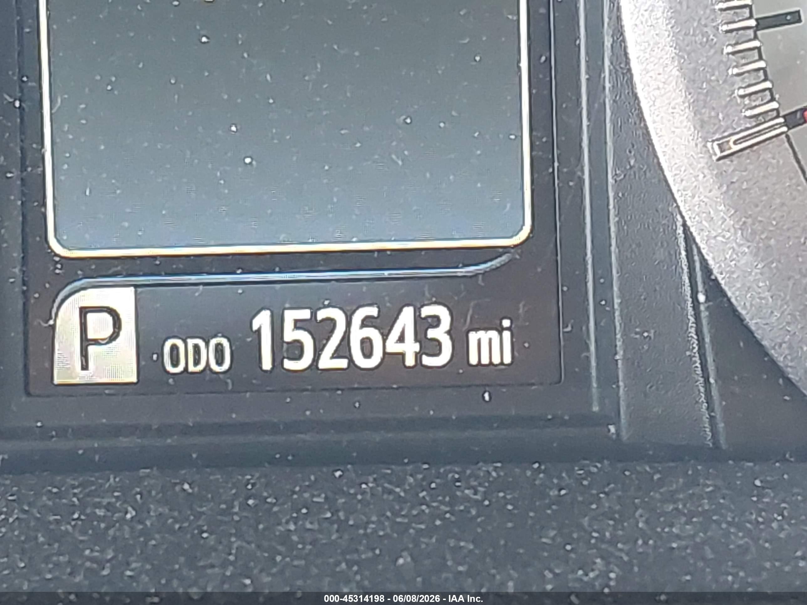 2015 Toyota Sienna Se 8 Passenger Silver vin: 5TDXK3DC2FS529079