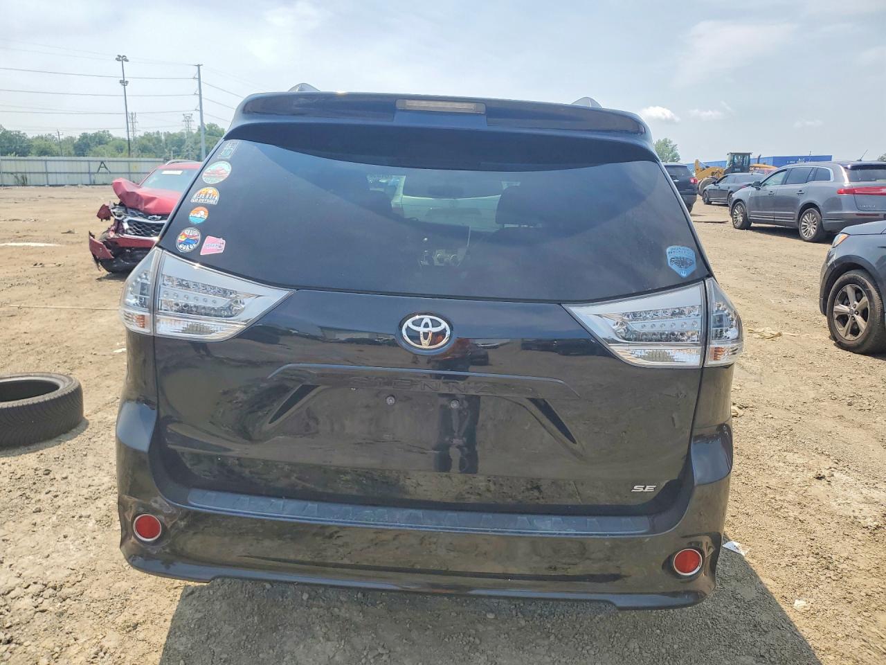 2015 Toyota Sienna Sport Black vin: 5TDXK3DC2FS536128