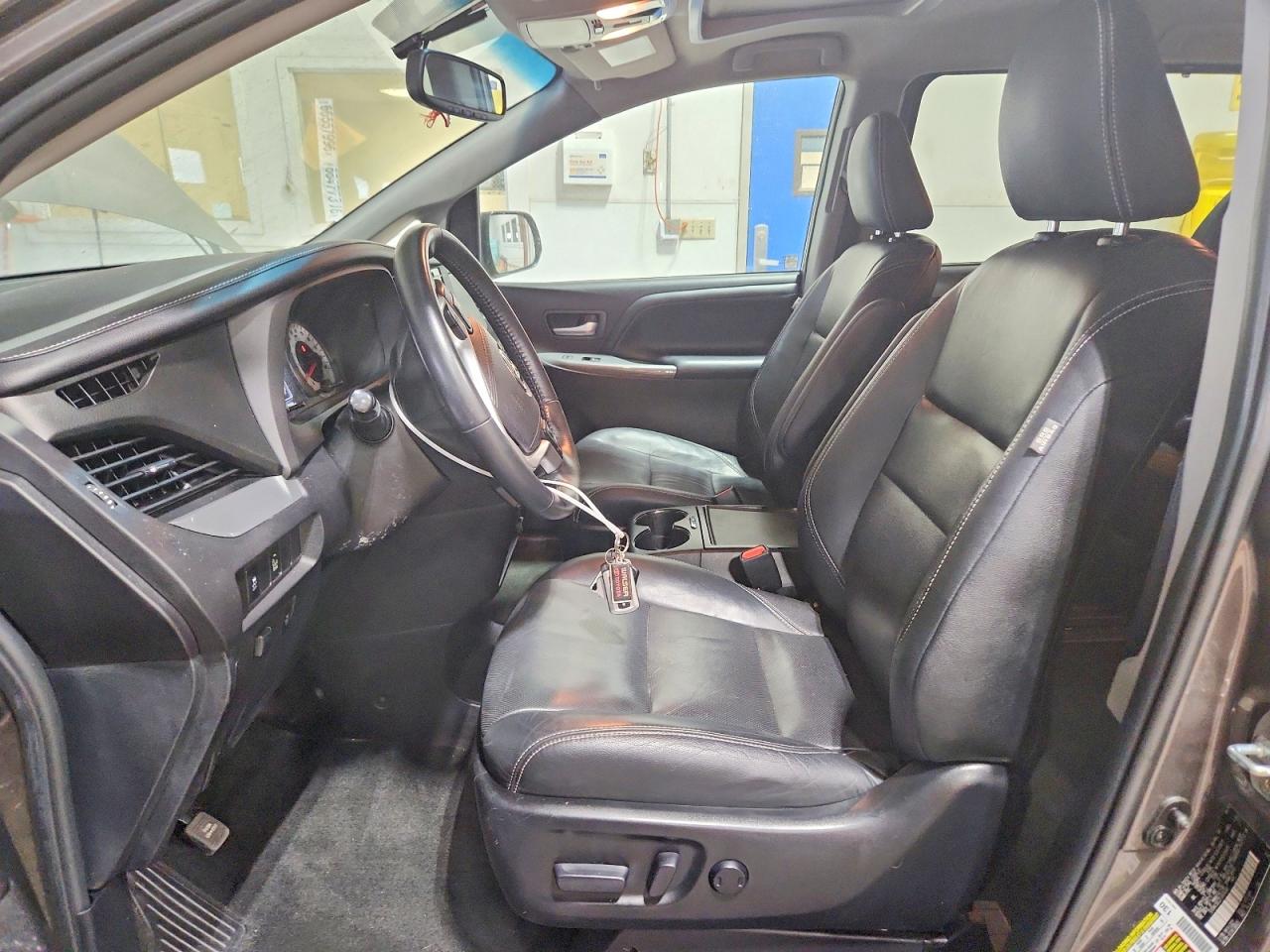 2015 Toyota Sienna Sport Gray vin: 5TDXK3DC2FS608381