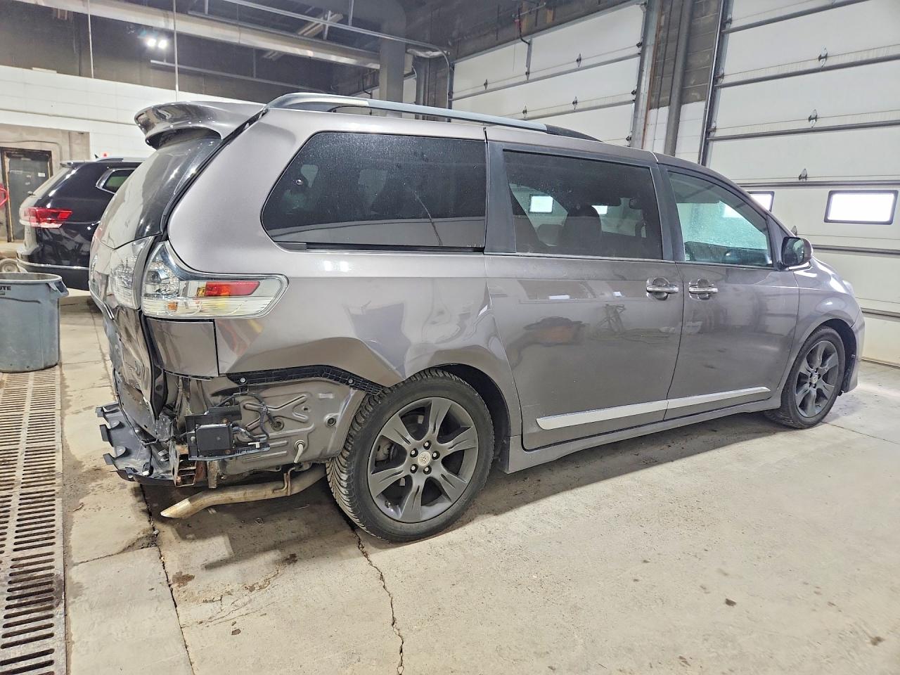 2015 Toyota Sienna Sport Gray vin: 5TDXK3DC2FS608381