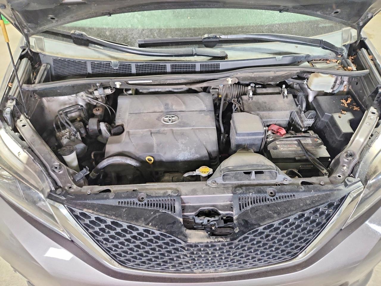 2015 Toyota Sienna Sport Gray vin: 5TDXK3DC2FS608381