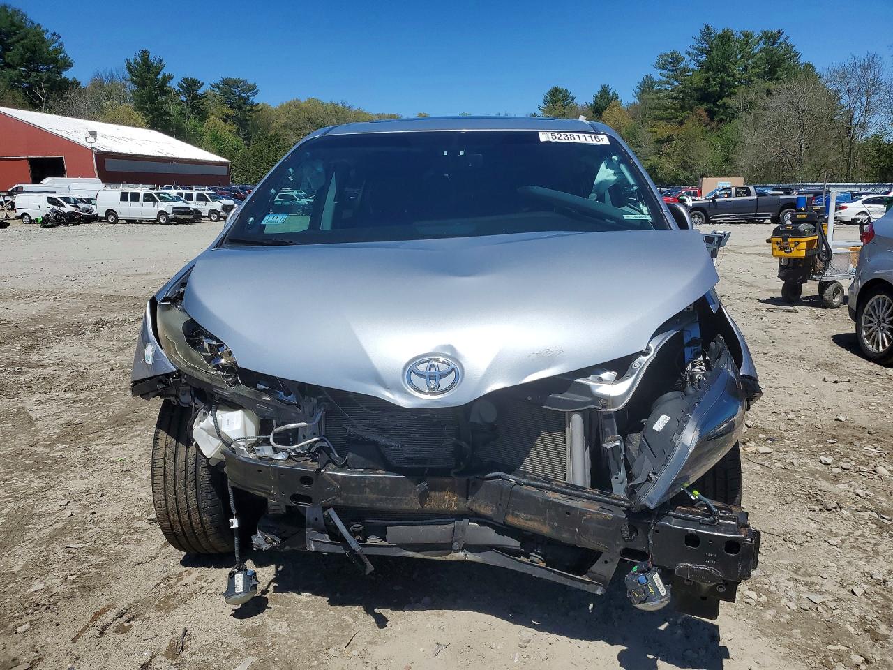2015 Toyota Sienna Sport Silver vin: 5TDXK3DC2FS686899