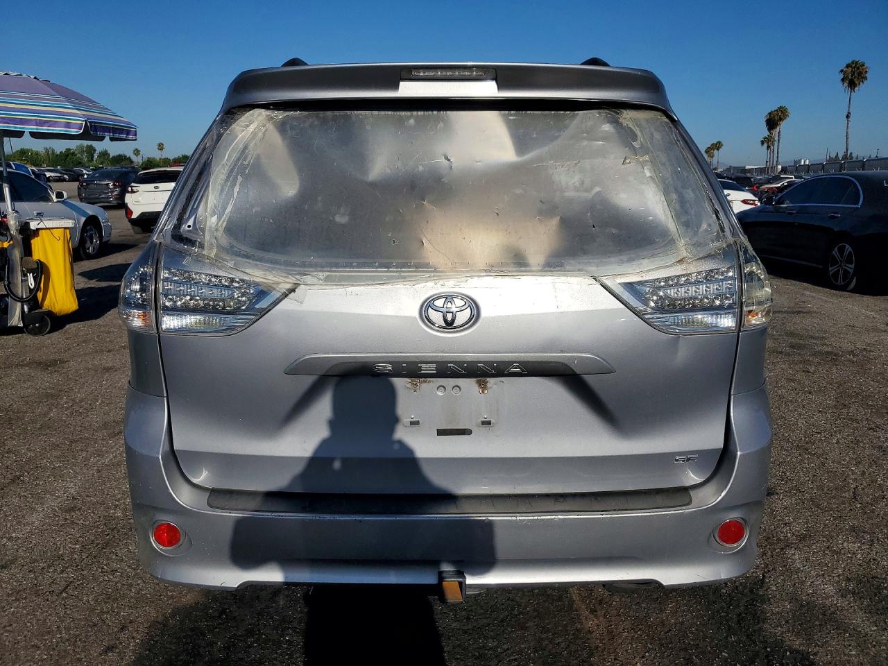 2013 Toyota Sienna Sport Silver vin: 5TDXK3DC3DS289618