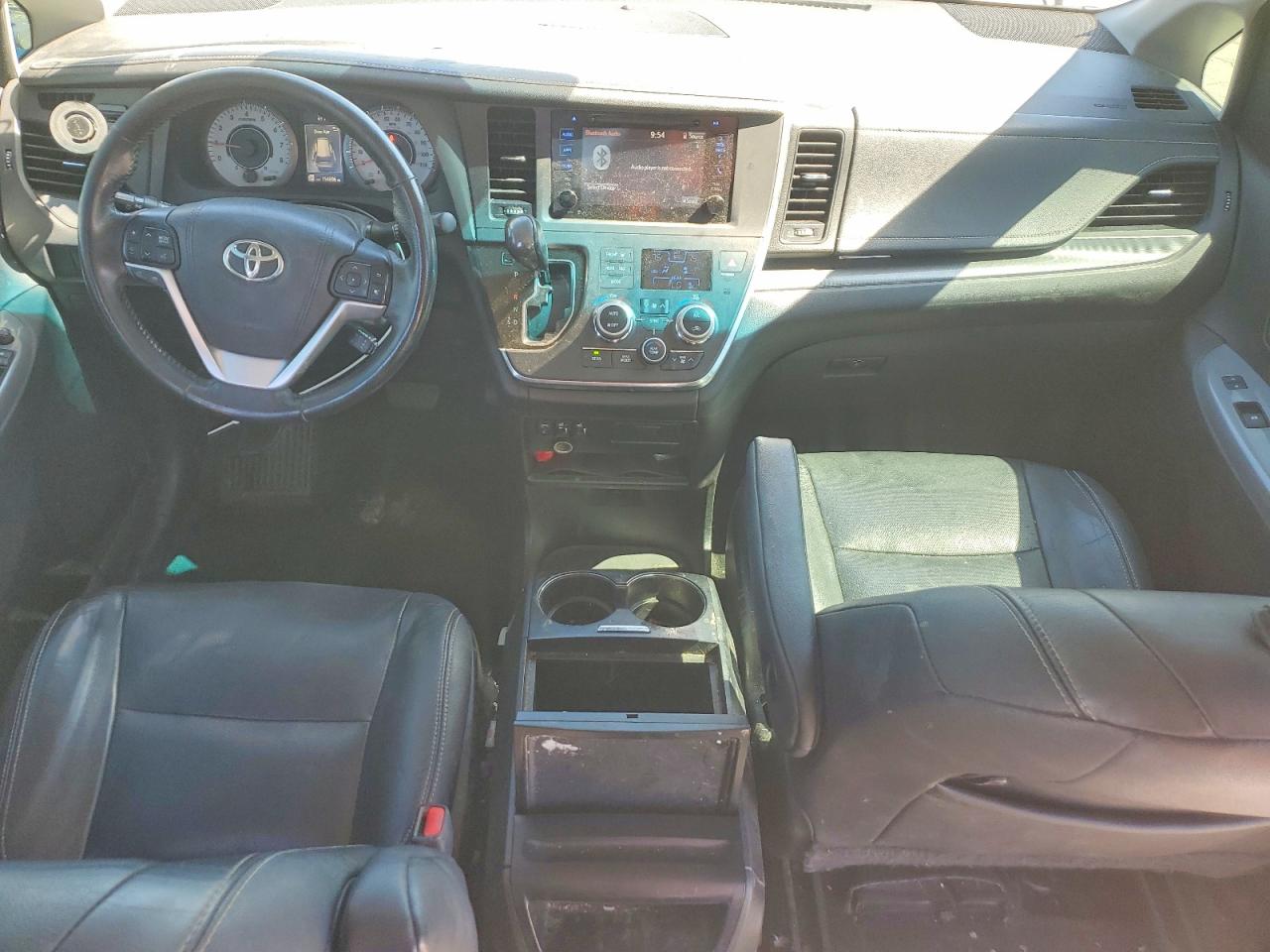 2015 Toyota Sienna Sport Red vin: 5TDXK3DC3FS610737