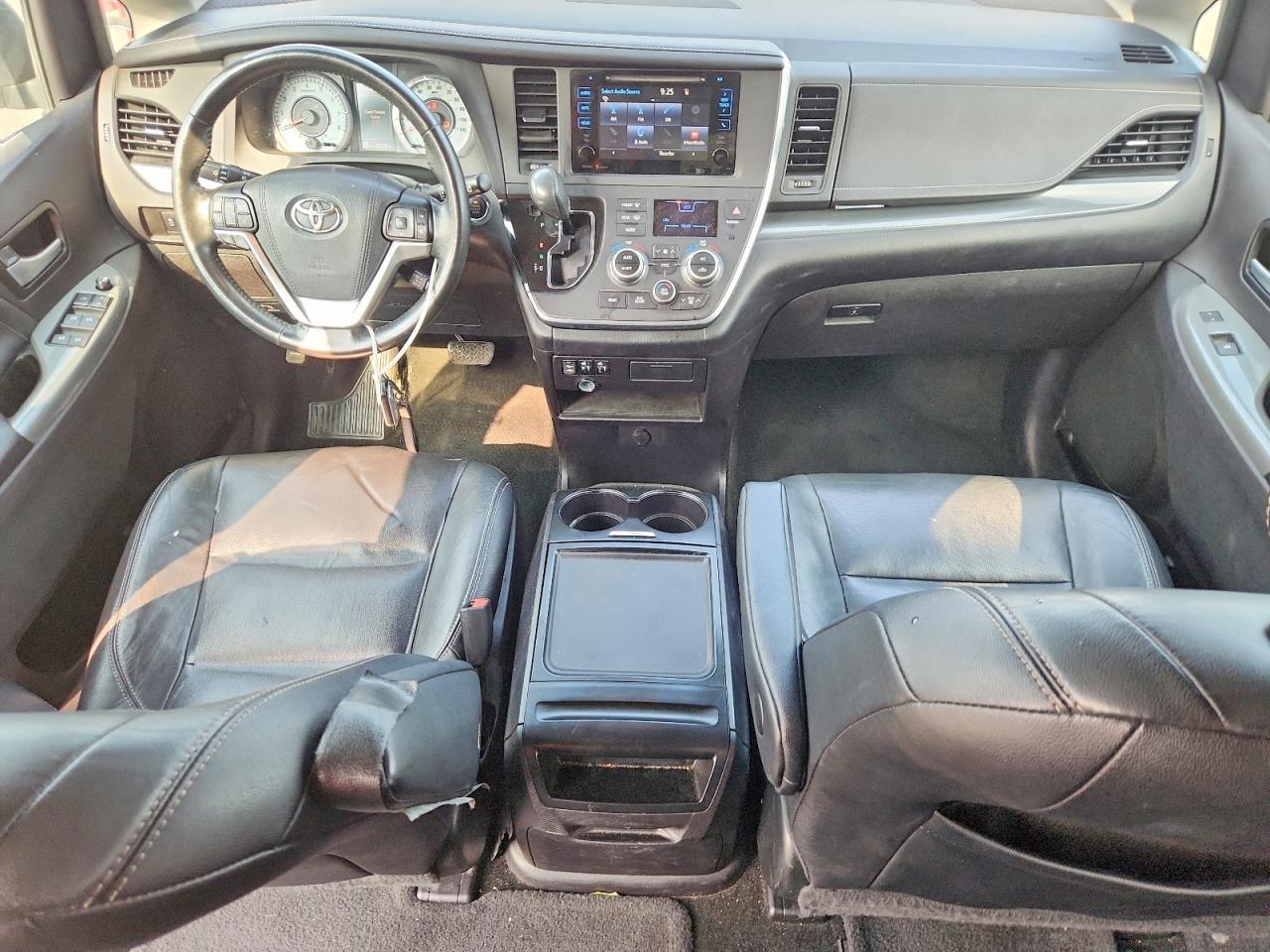2015 Toyota Sienna Sport Silver vin: 5TDXK3DC3FS671523