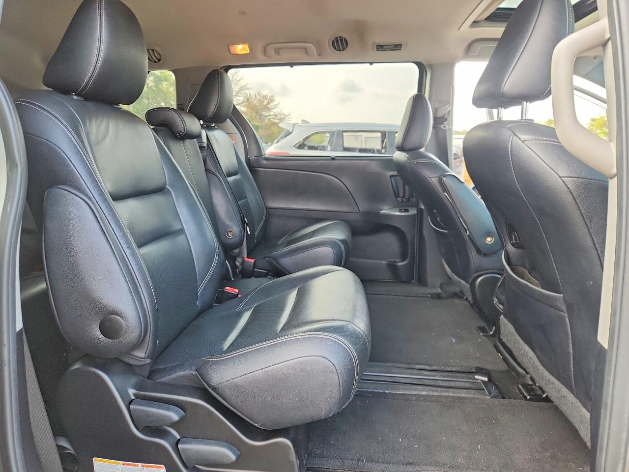 2015 Toyota Sienna Sport Silver vin: 5TDXK3DC3FS671523