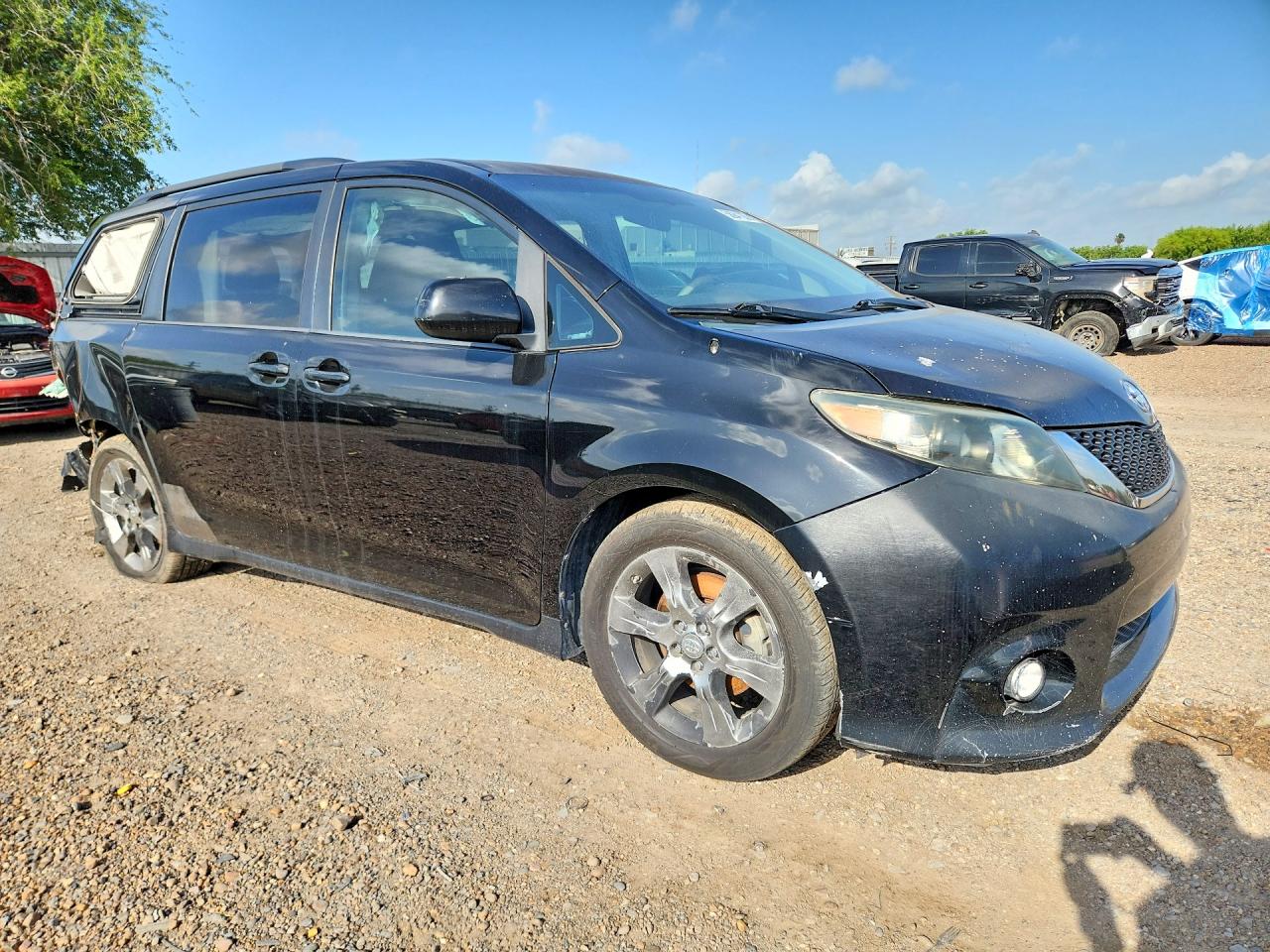 2011 Toyota Sienna Sport Черный vin: 5TDXK3DC4BS130975