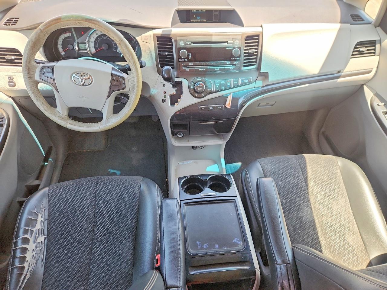 2014 Toyota Sienna Sport Silver vin: 5TDXK3DC4ES521239