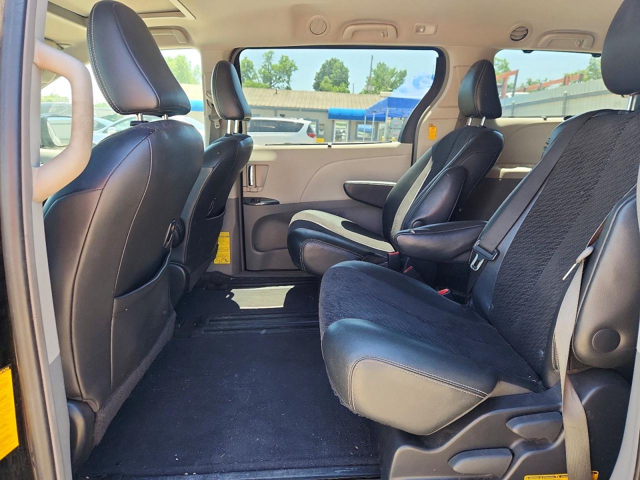 2014 Toyota Sienna Sport Silver vin: 5TDXK3DC4ES521239