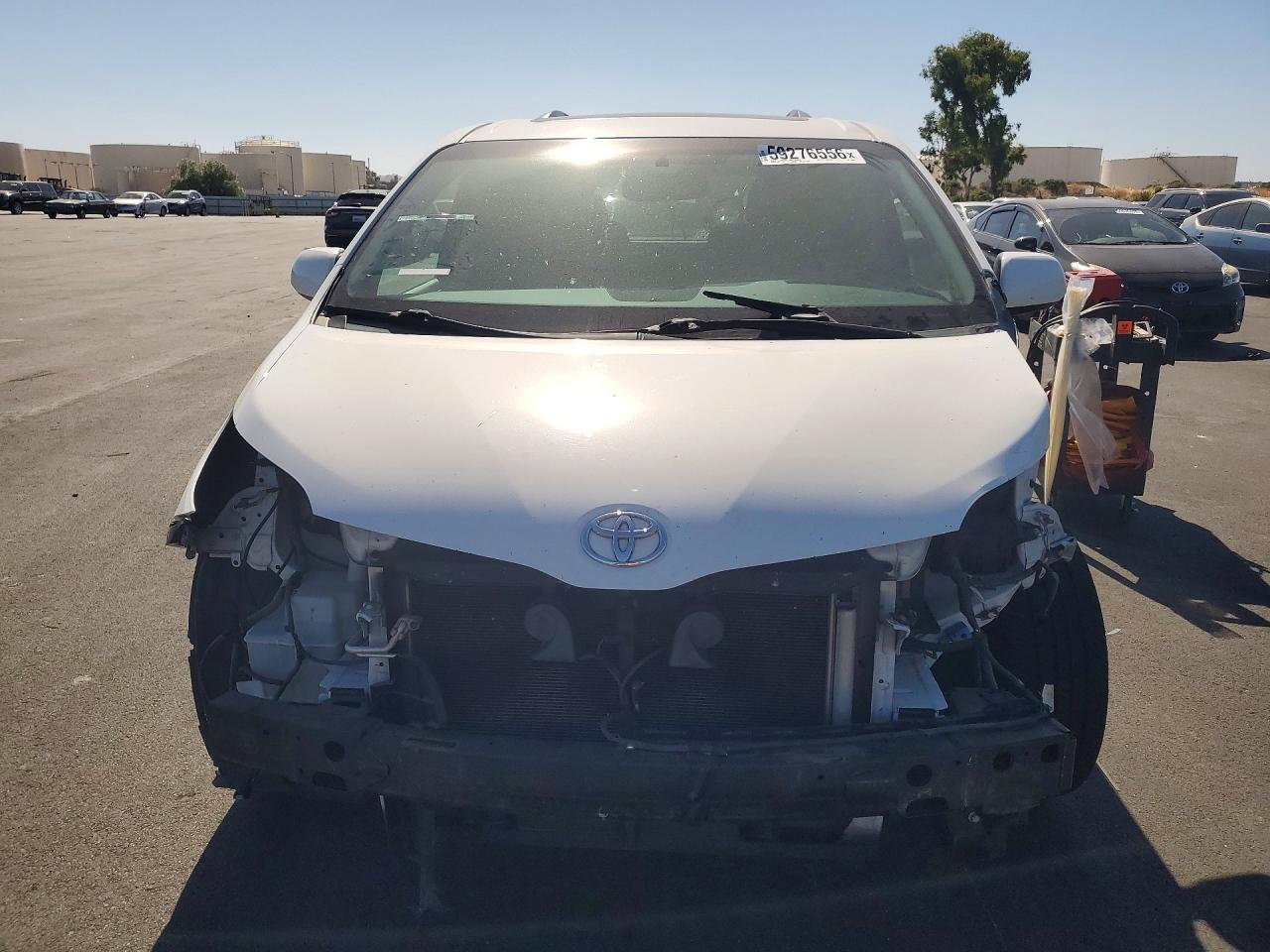 2015 Toyota Sienna Sport White vin: 5TDXK3DC4FS559930
