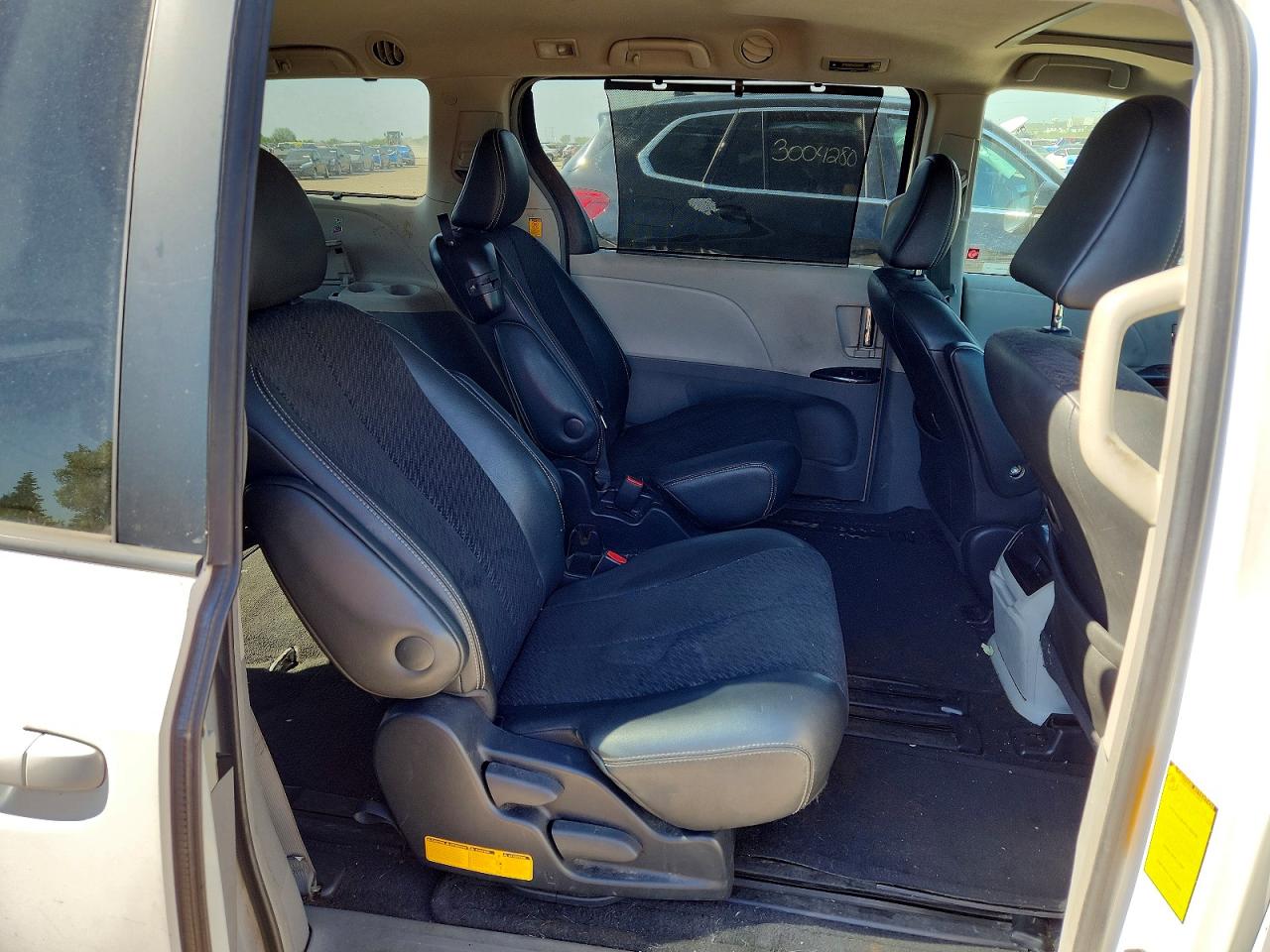 2011 Toyota Sienna Sport Белый vin: 5TDXK3DC5BS056921