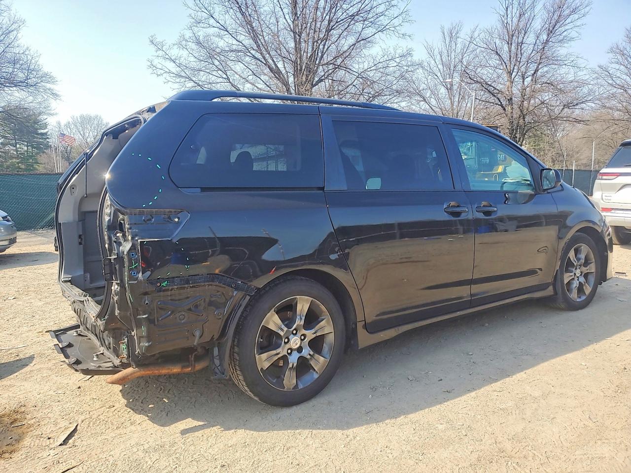 2012 Toyota Sienna Se 8-passenger Черный vin: 5TDXK3DC5CS211307