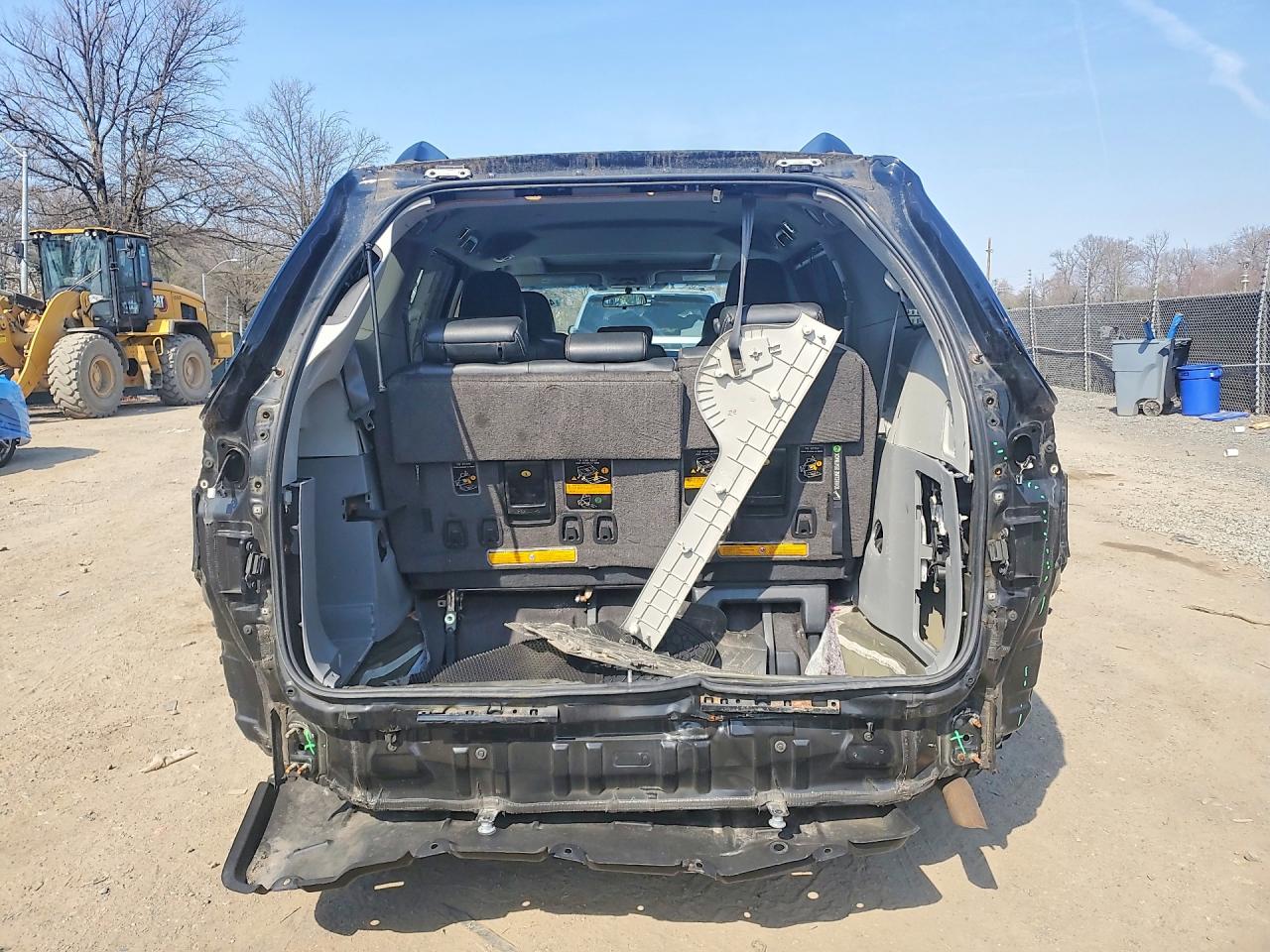 2012 Toyota Sienna Se 8-passenger Черный vin: 5TDXK3DC5CS211307