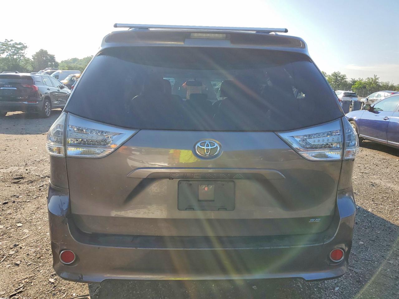 2012 Toyota Sienna Sport Gray vin: 5TDXK3DC5CS240709